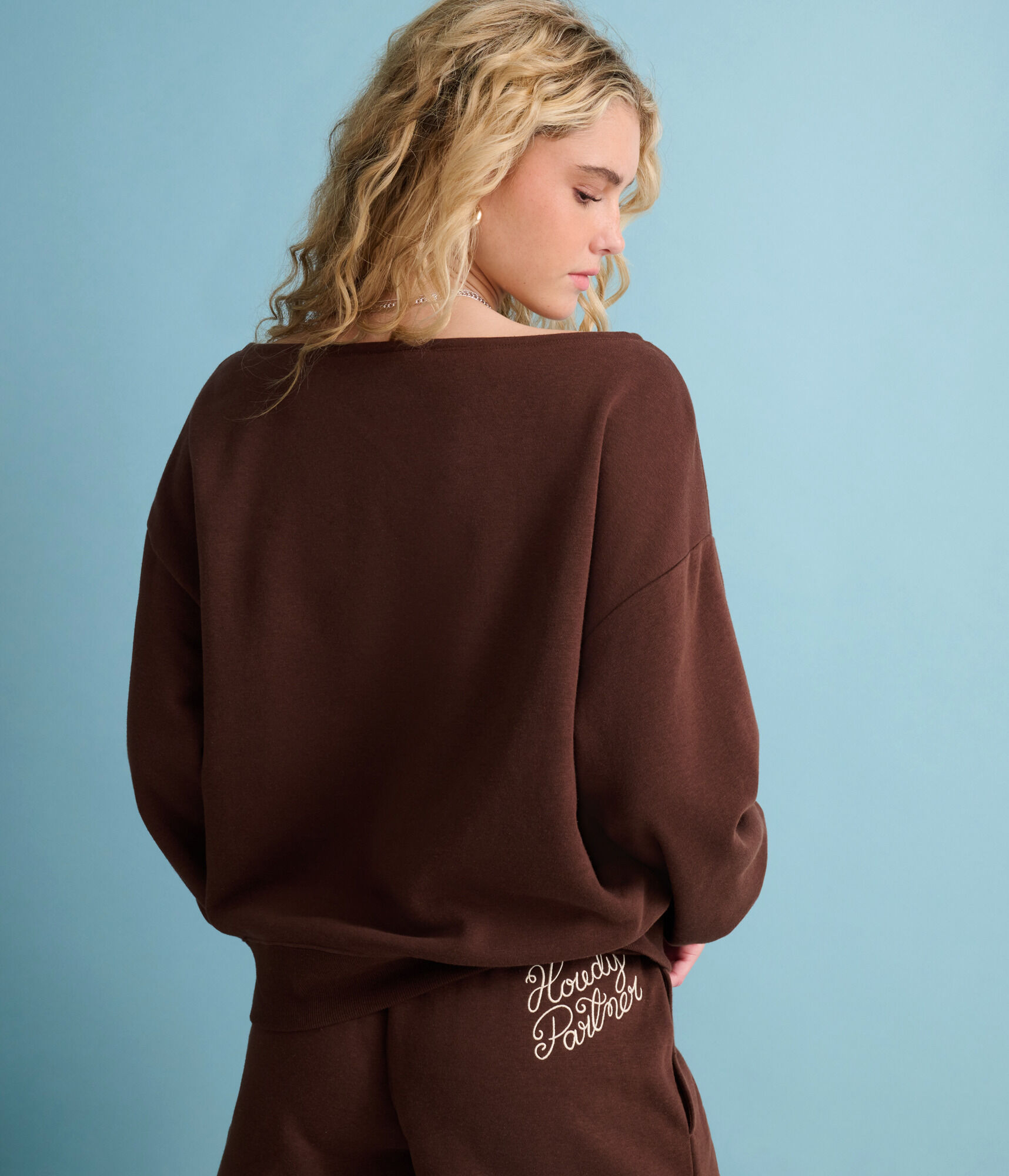 Peanuts® | Aéropostale Western Snoopy Horsin' Around Off-The-Shoulder Sweatshirt
