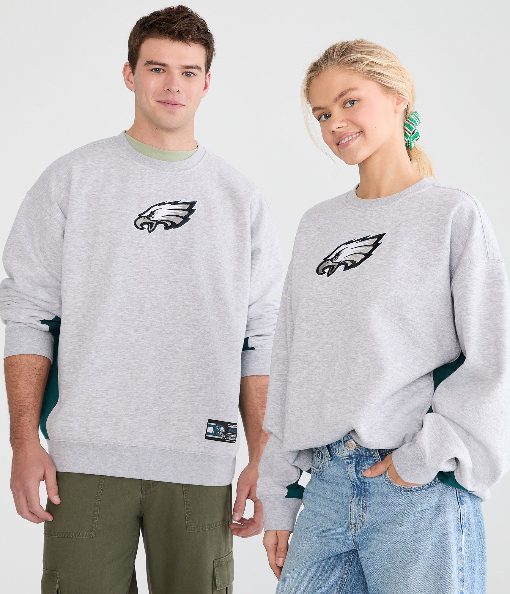 Philadelphia Eagles Logo Crew Sweatshirt