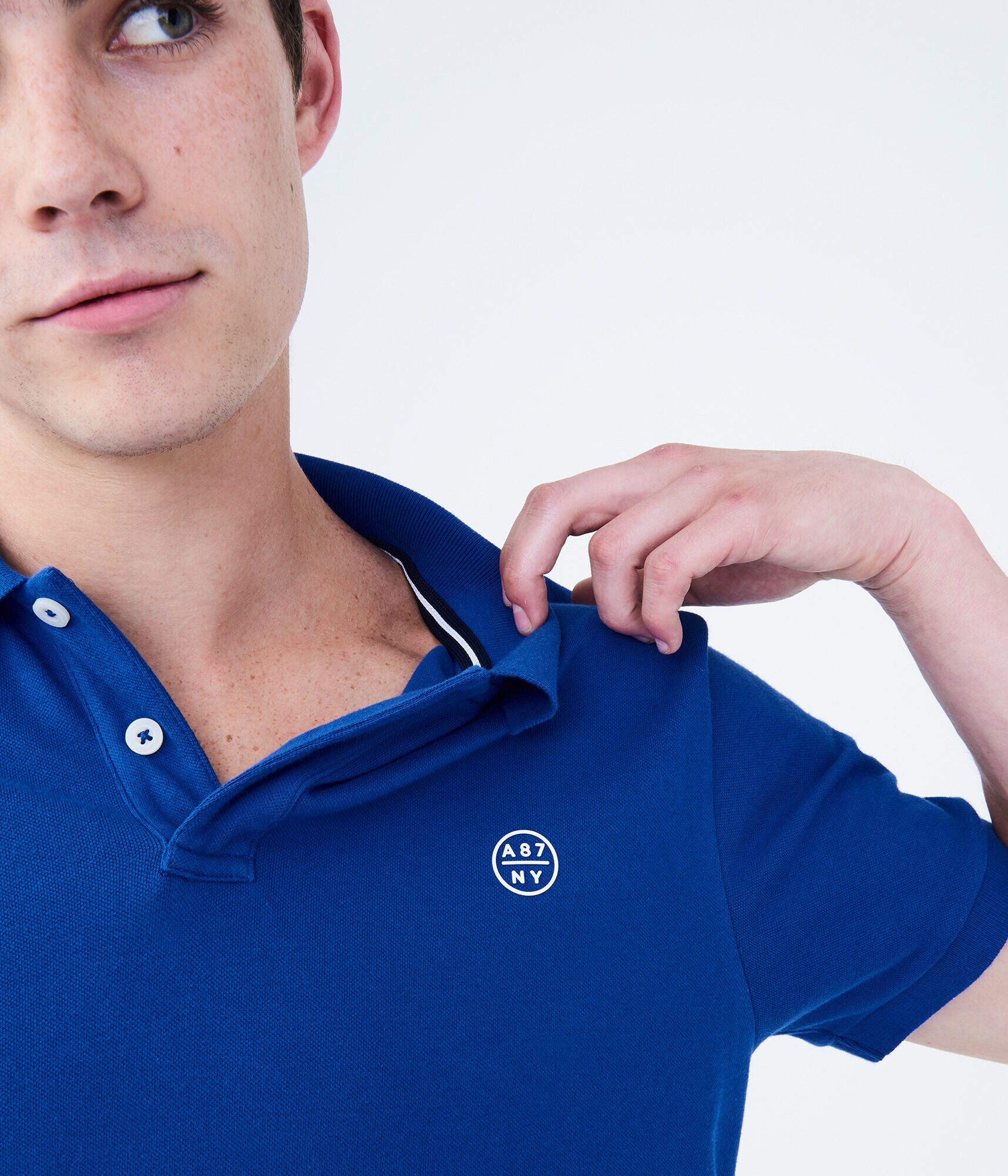 A87 NY Solid Stretch Piqu&eacute; Polo