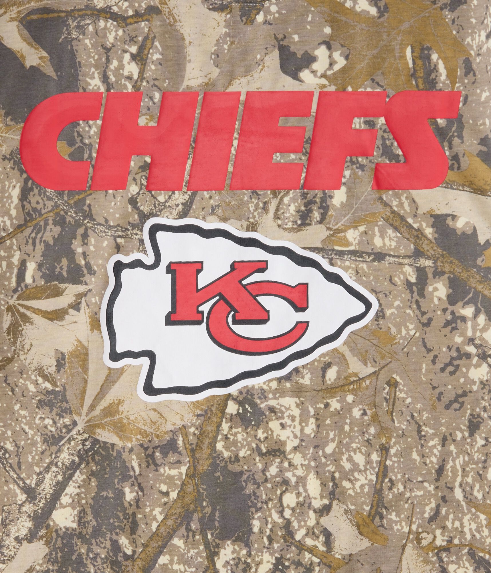 Kansas City Chiefs Forest Camo Relaxed Graphic Tee