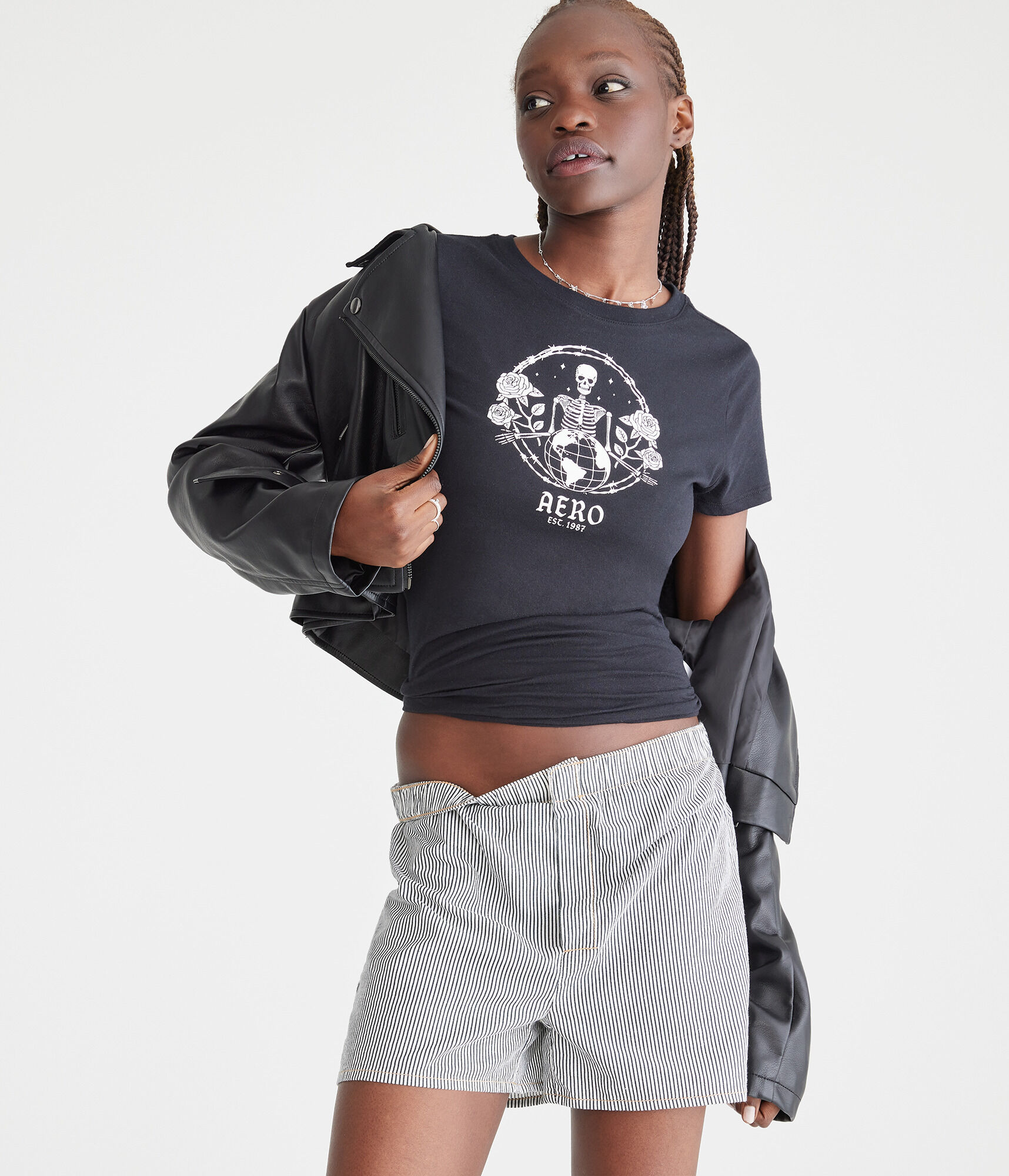 Aero Skeleton Roses Graphic Tee