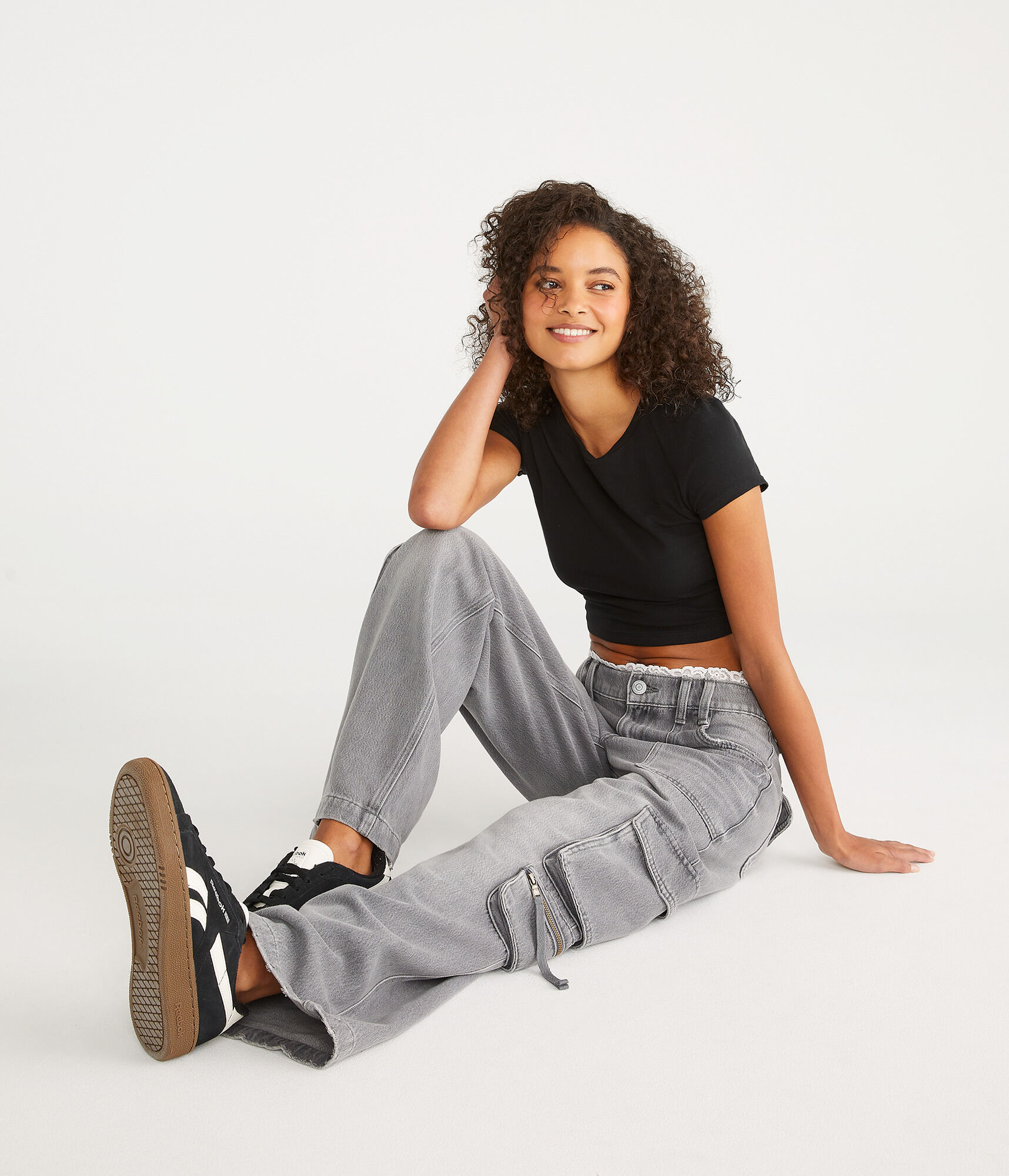 Mid-Rise Wide Leg Cargo Jean
