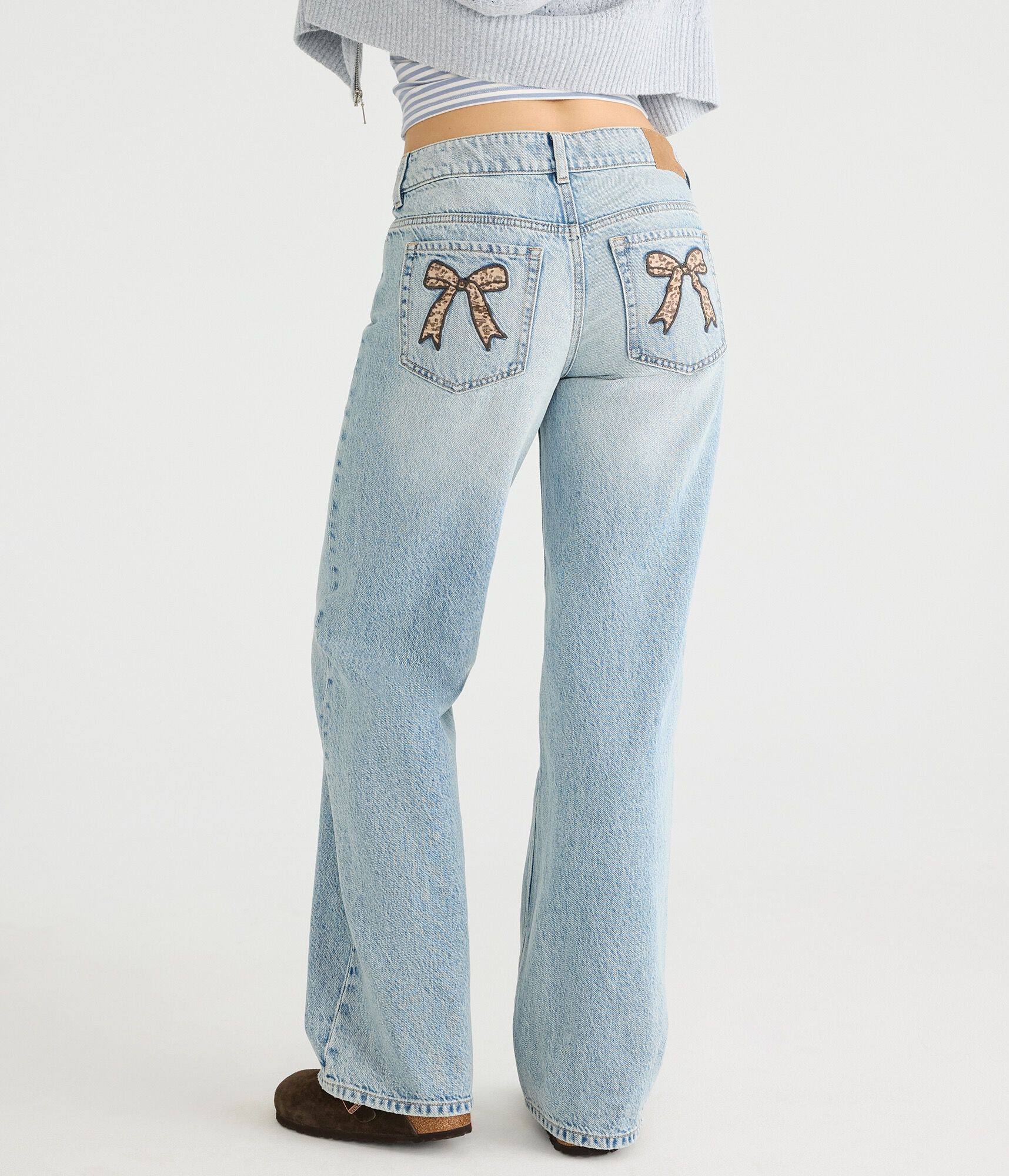 Low-Rise Baggy Wide Leg Leopard Bow Jean