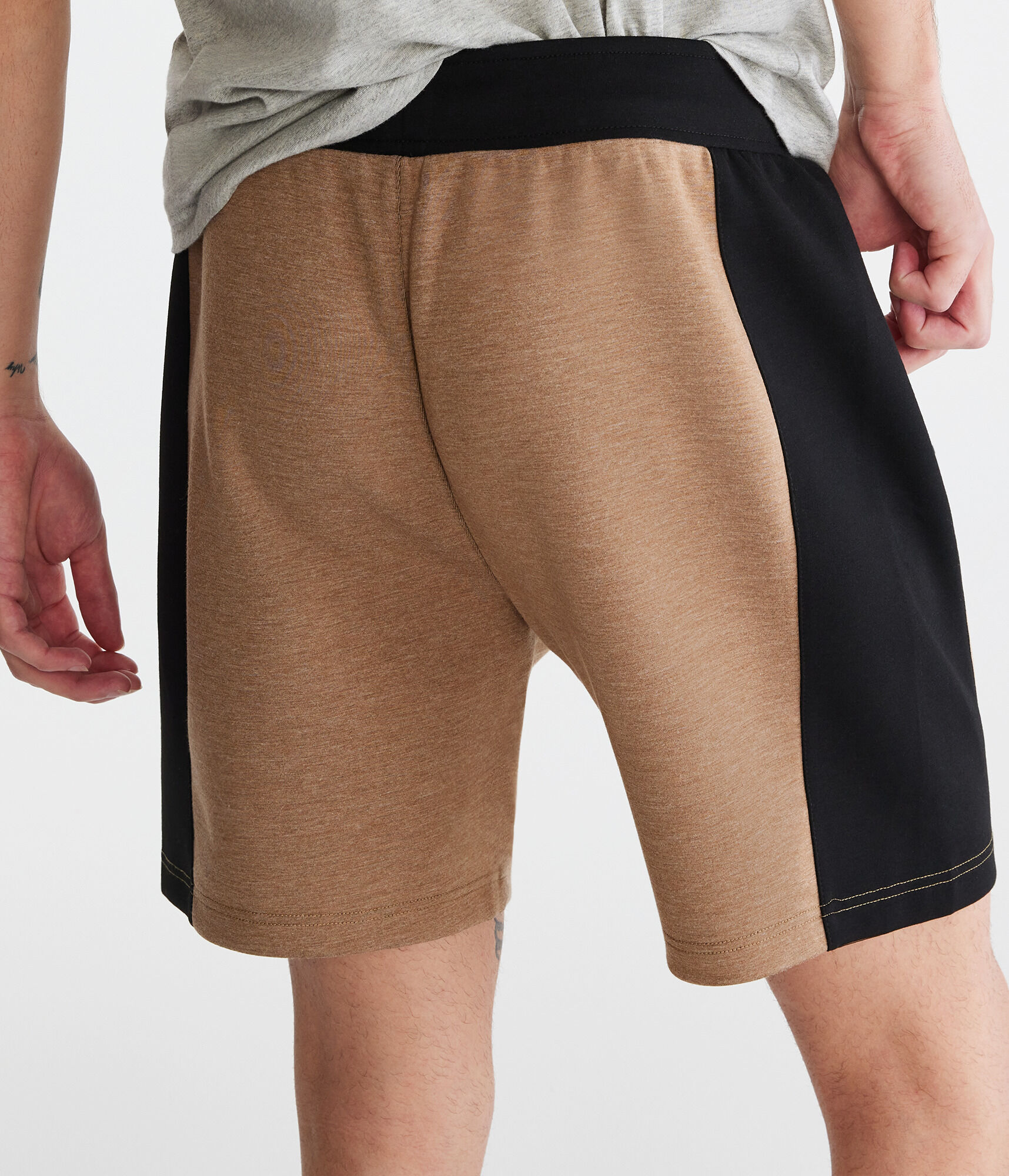 Aero MVMNT Tech Fleece Colorblock Shorts 7"