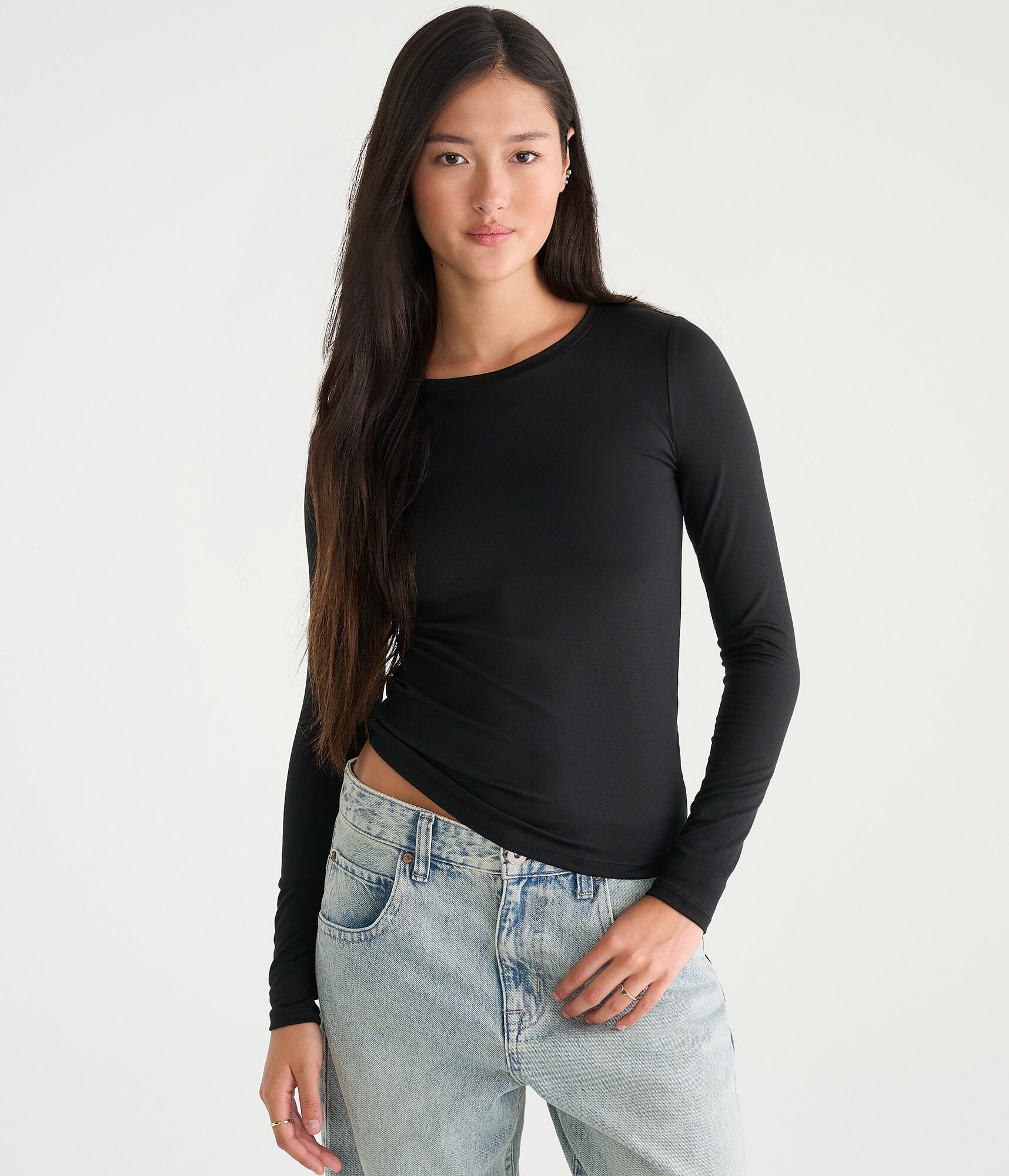 D&eacute;j&agrave; For Aero Long Sleeve Buttery Soft Crew Tee