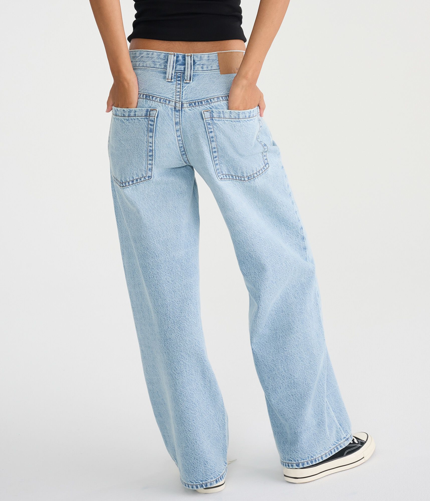 Low-Rise Super Baggy Jean