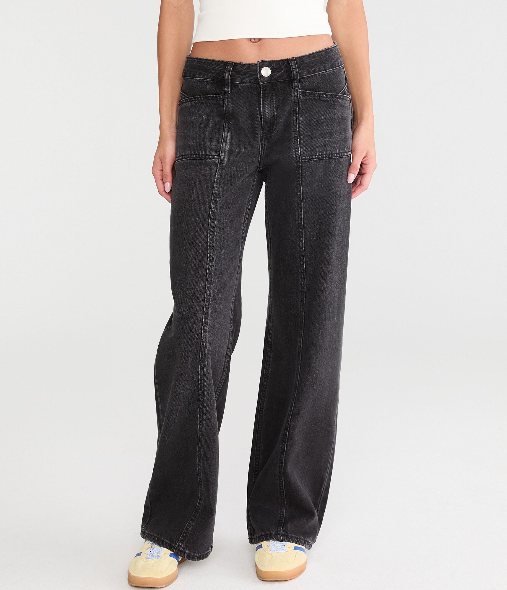 Low-Rise Baggy Wide Leg Seamed Jean