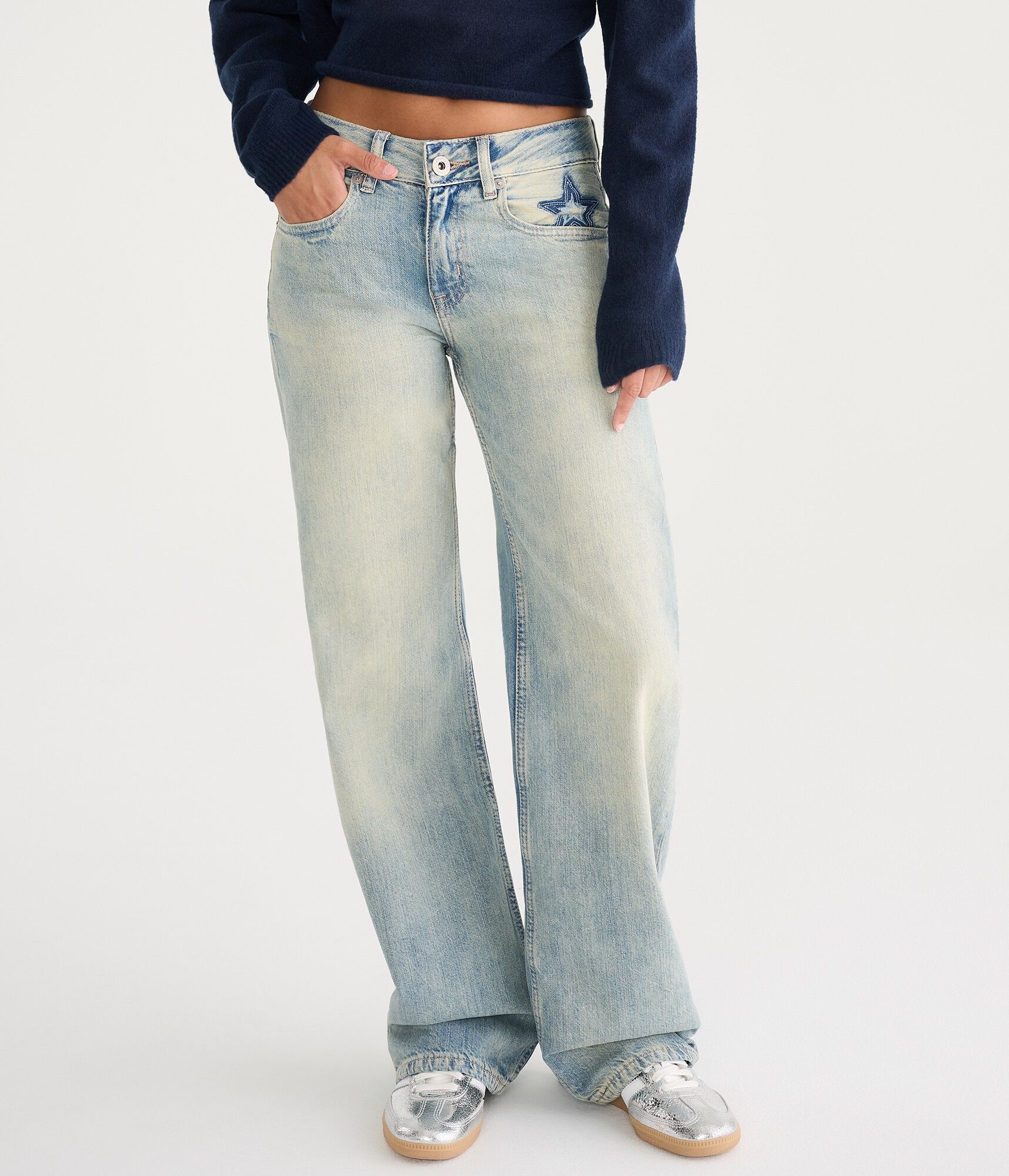 Low-Rise Baggy Wide Leg Stitched Stars Jean