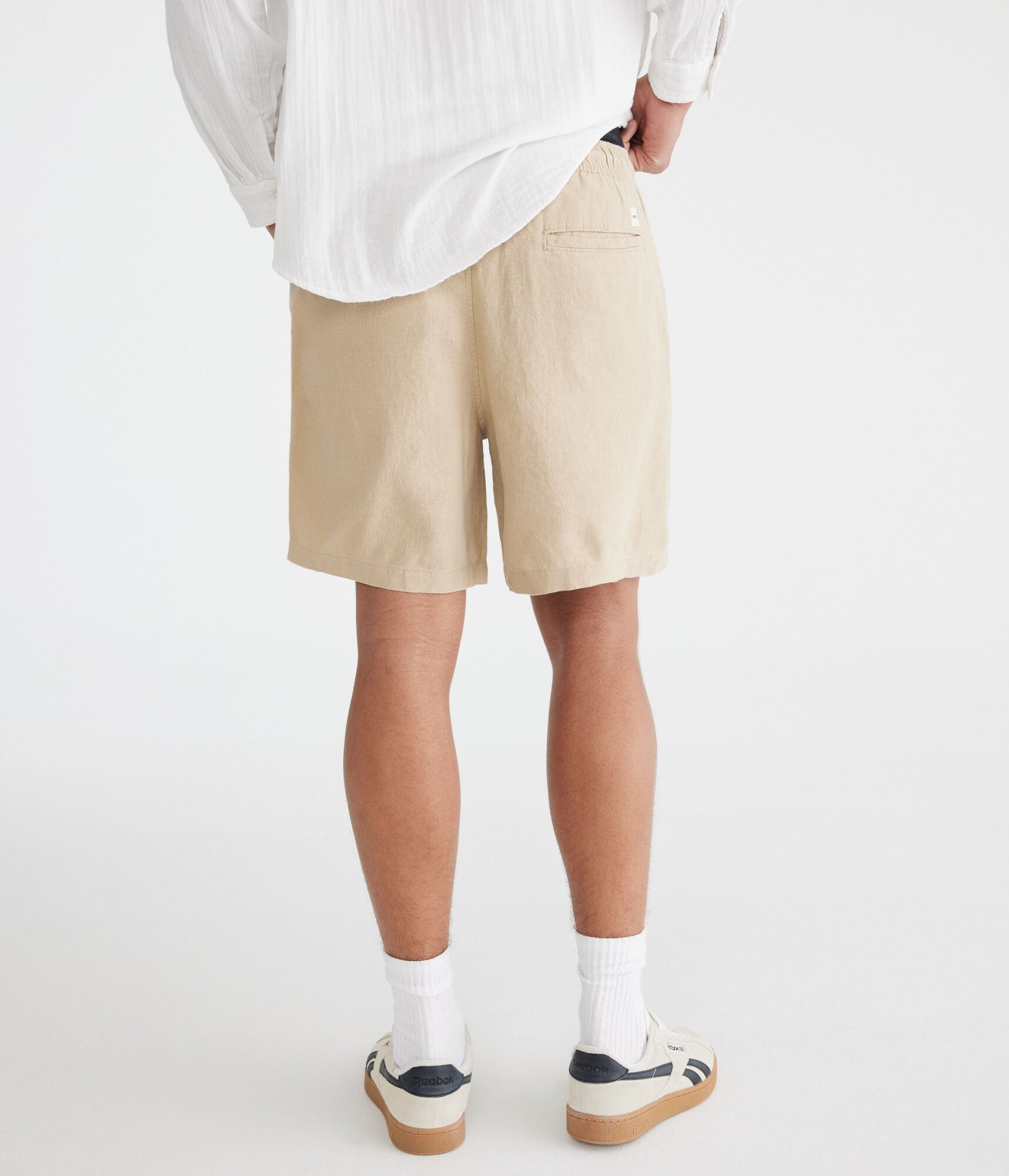 Solid Linen Shorts 7"