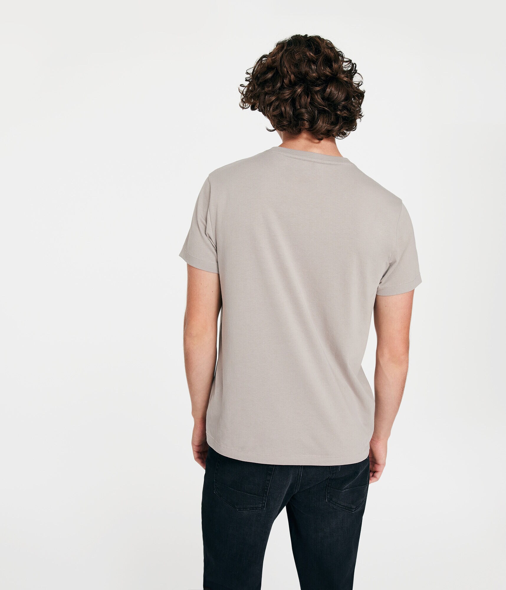 Aeropostale 1987 Arch Appliqu&eacute; Graphic Tee