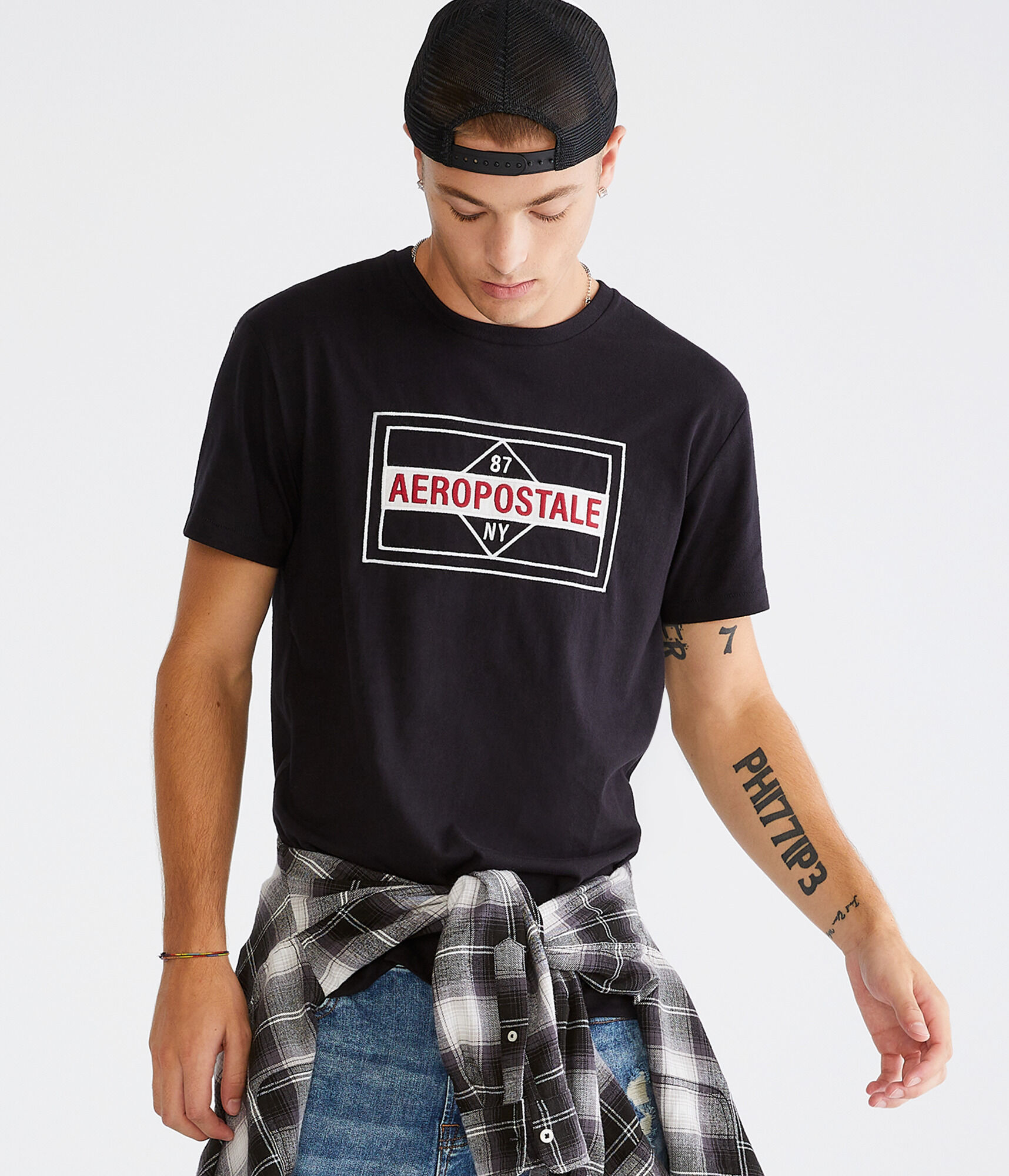 Aeropostale 87 Diamond Appliqu&eacute; Graphic Tee