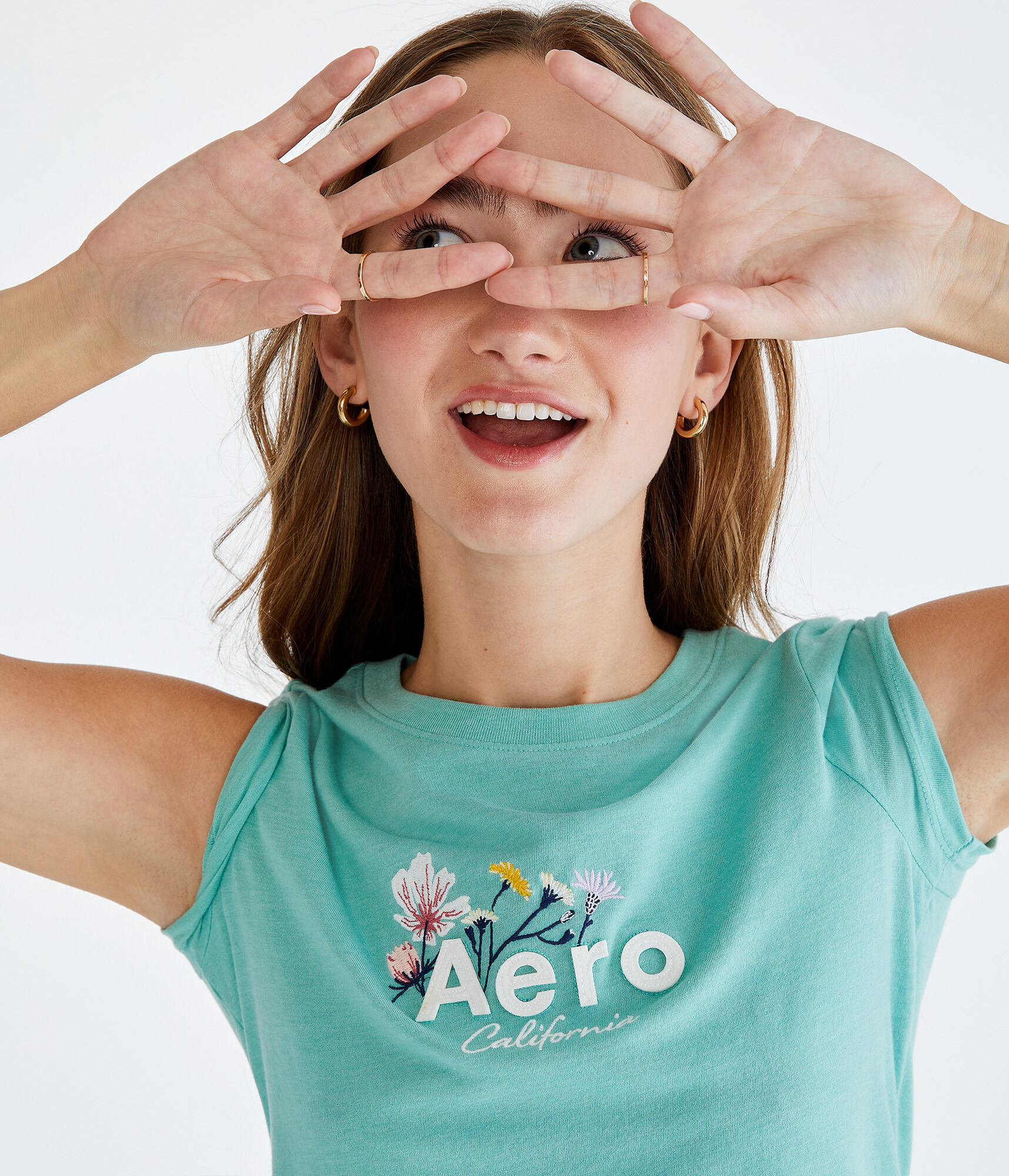 Aero California Floral Appliqu&eacute; Graphic Tee