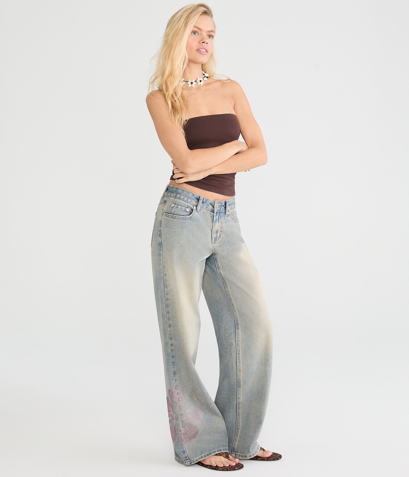 Low-Rise Baggy Wide Leg Rhinestone Flower Jean