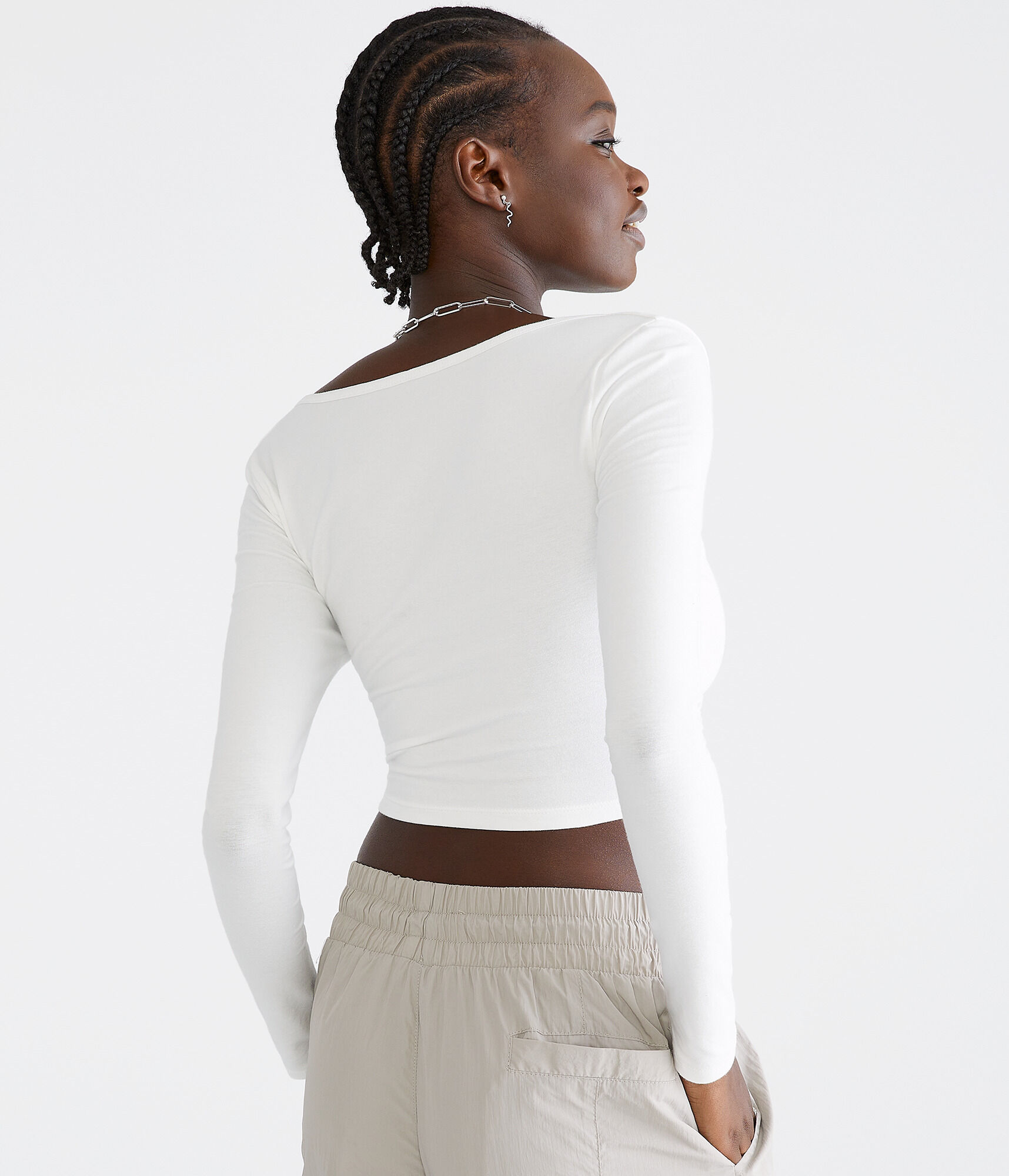 【オープニングセール】 Long Sleeve Peekaboo Cutout Cropped Top トップス