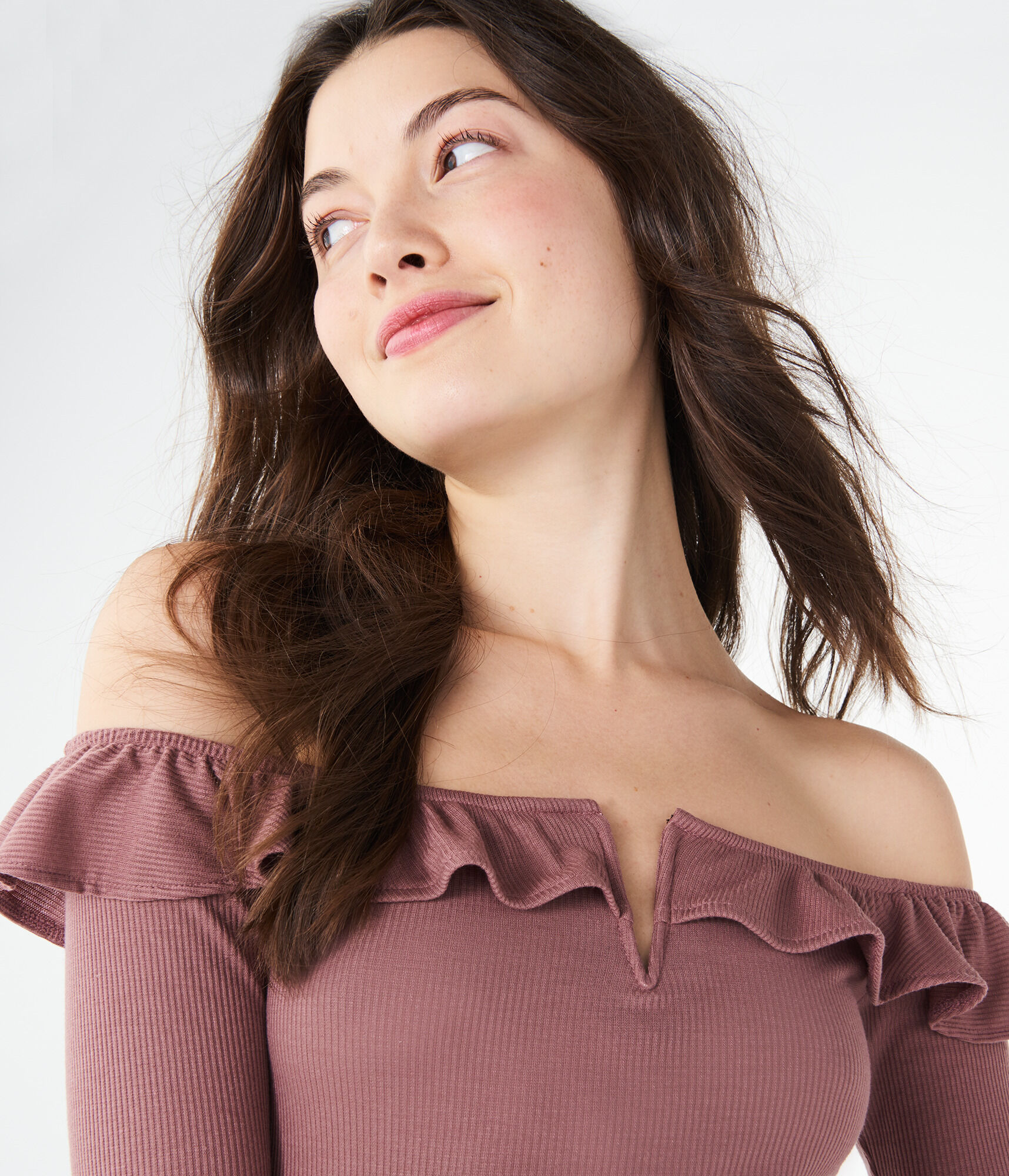 Long Sleeve Solid Ruffle V-Wire Off-The-Shoulder Top