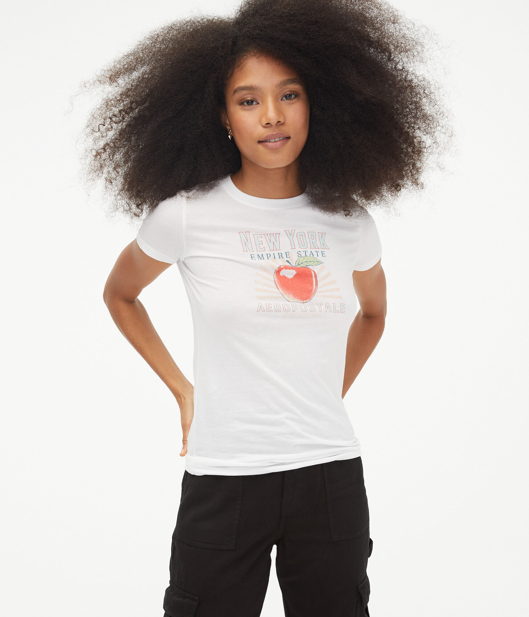 Aeropostale Empire State Apple Graphic Tee