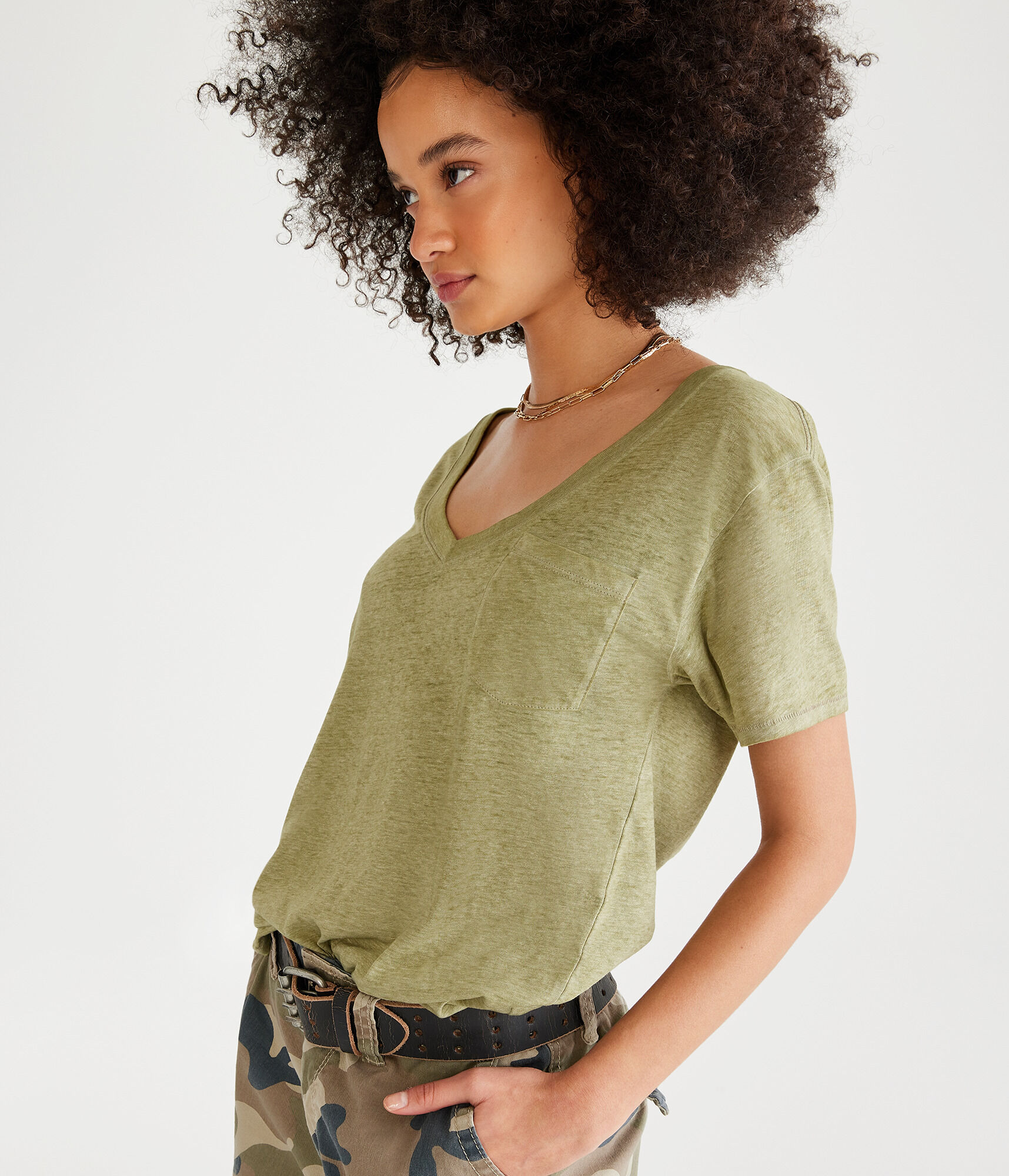 Washed V-Neck Loose Fit Pocket Tee