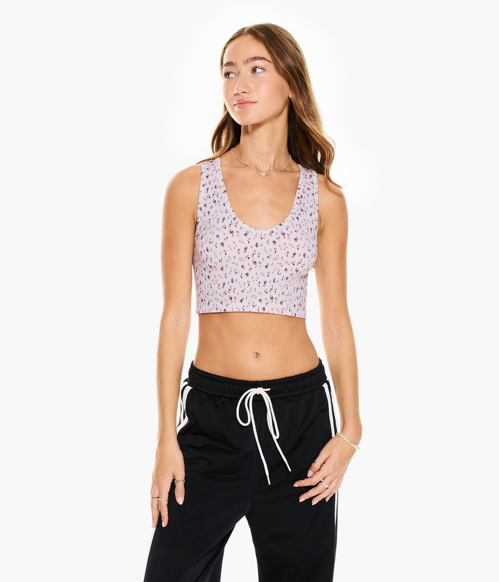 Floral Seamless V-Neck Cropped Tank