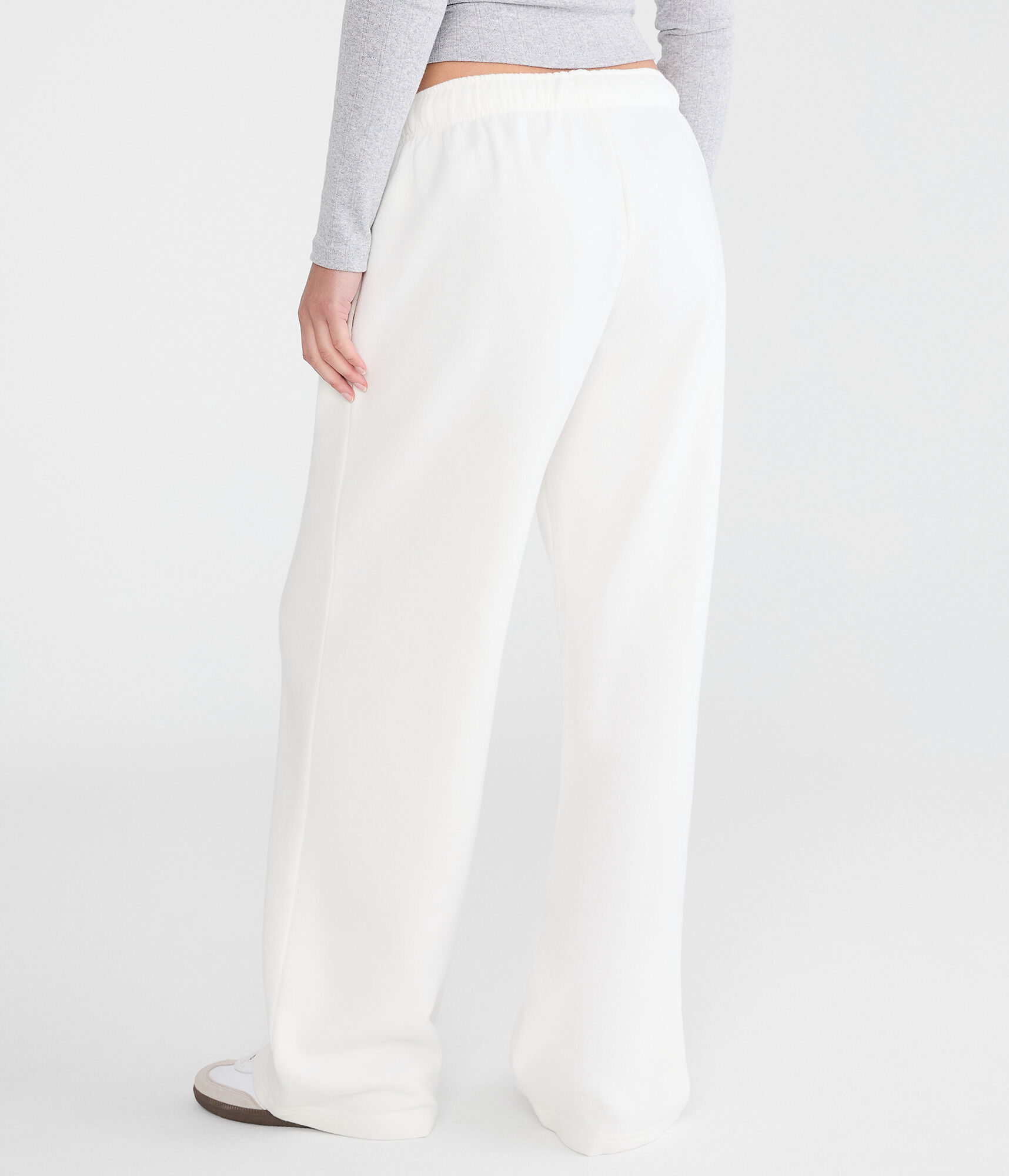 Mid-Rise Straight Leg Sweatpants