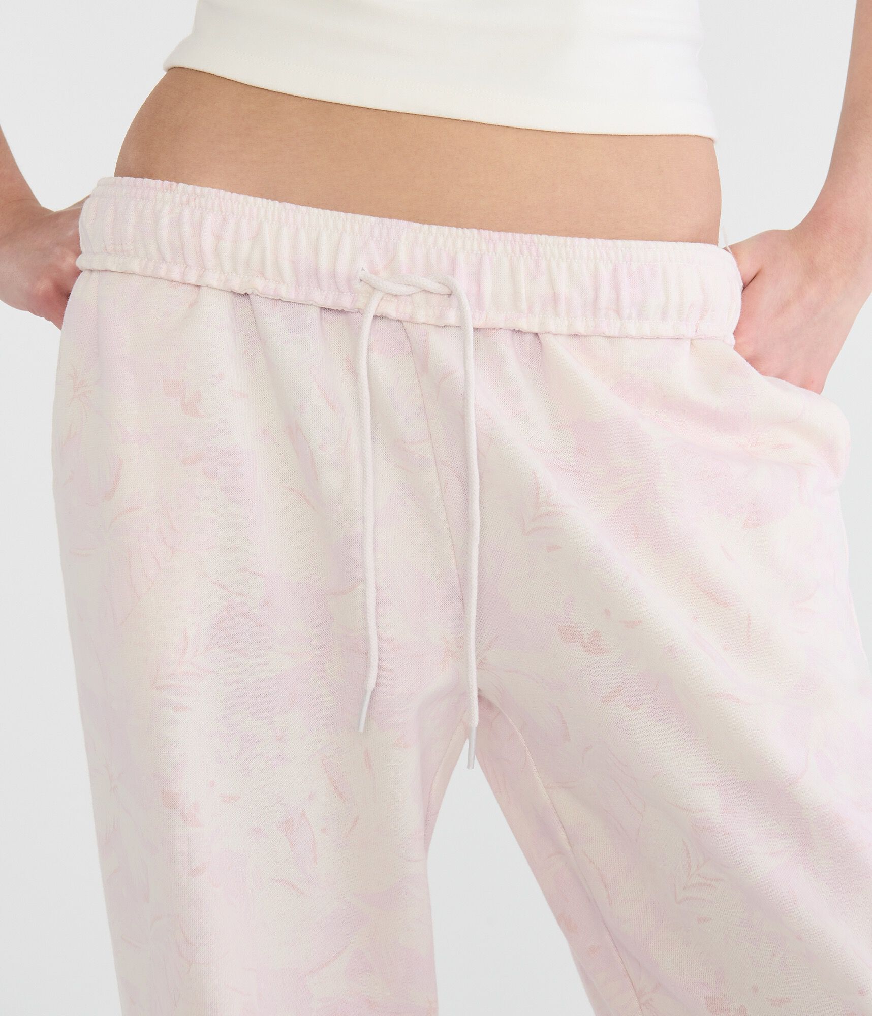 Cloud Soft Tropical Floral Mid-Rise Straight Leg Sweatpants