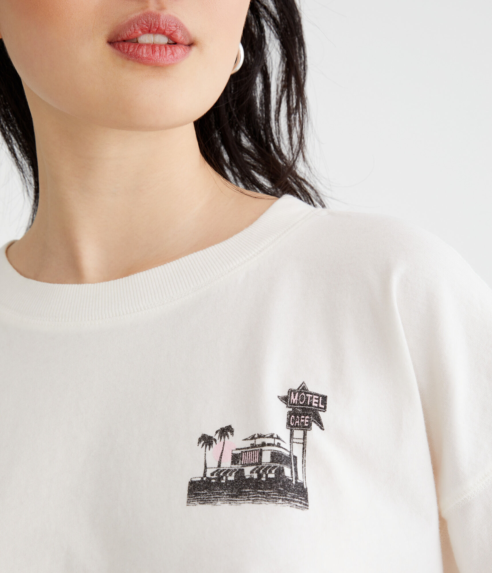 Malibu Cafe Cropped Boyfriend Graphic Tee