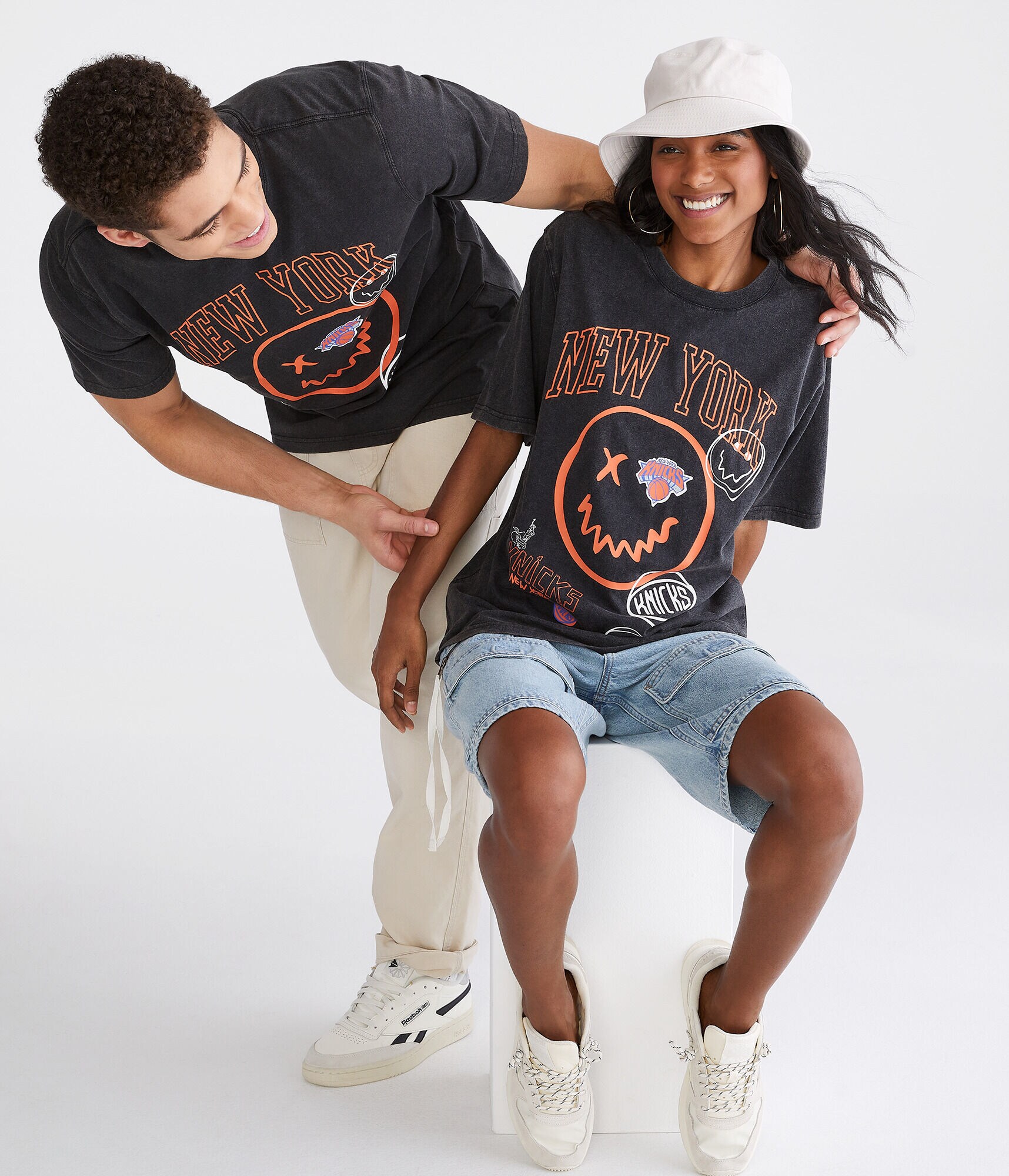 New York Knicks Smiley Relaxed Graphic Tee