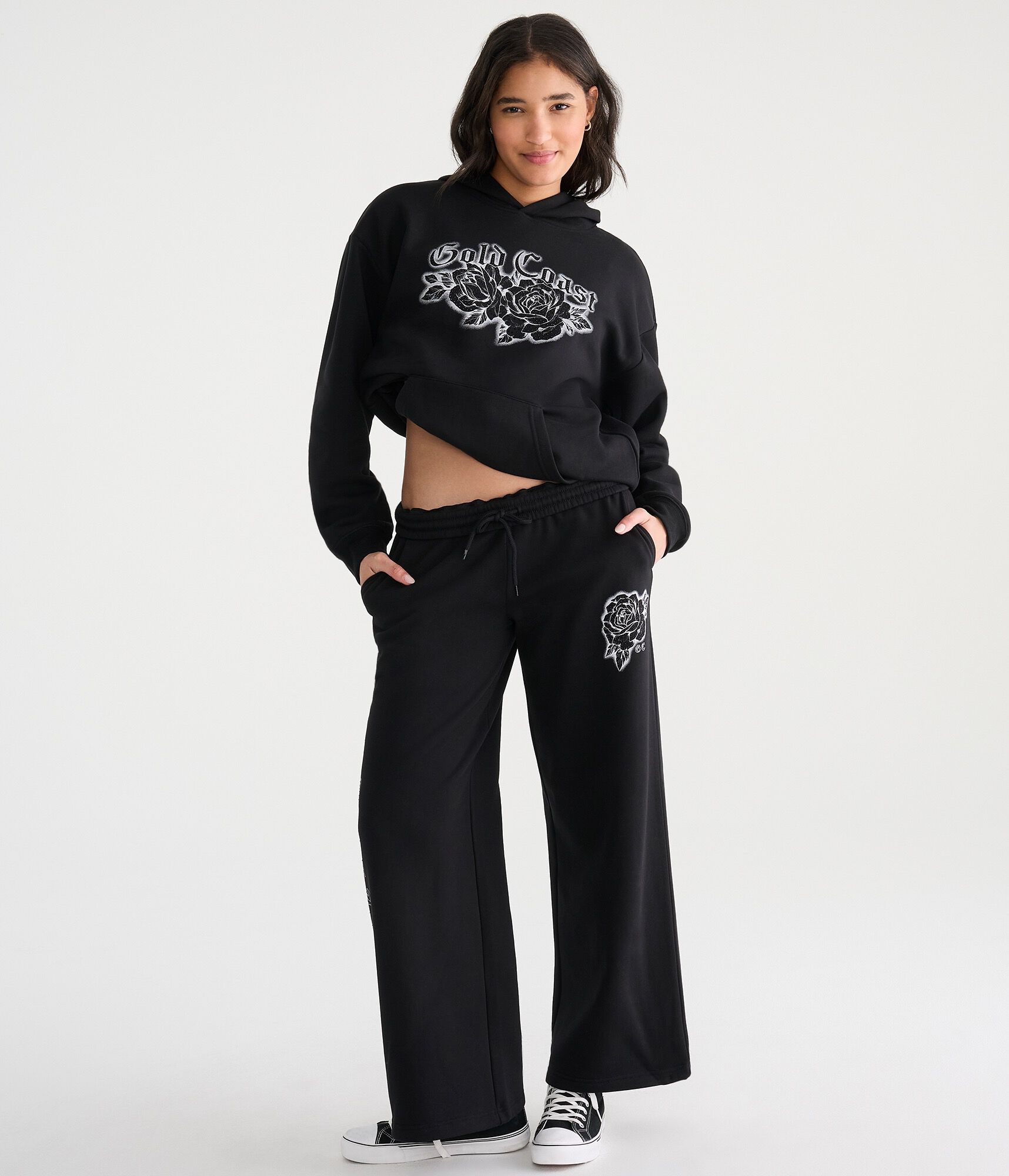 D&eacute;j&agrave; For Aero Rhinestone Rose Mid-Rise Wide Leg Sweatpants