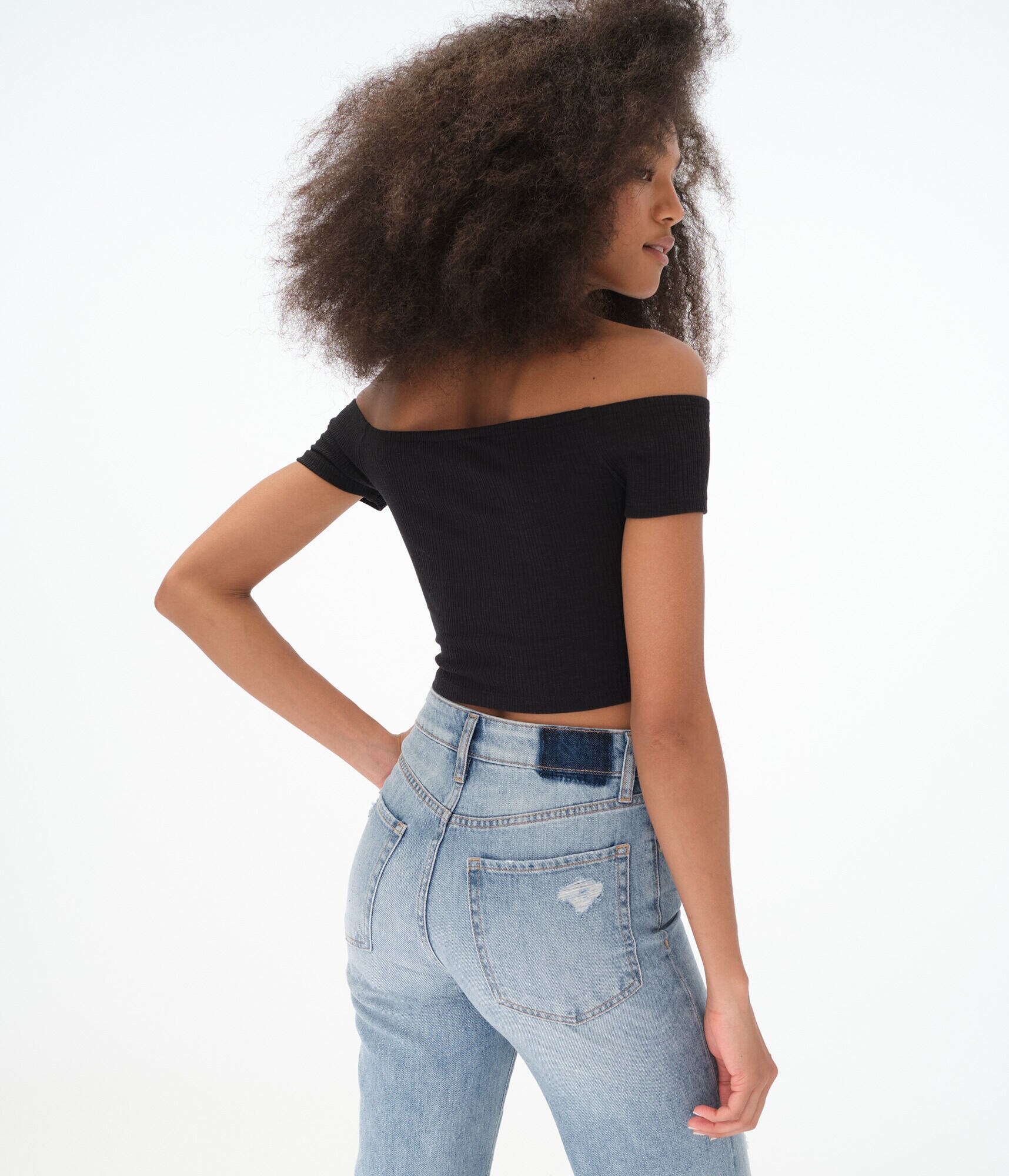 Knotted Keyhole Off-The-Shoulder Crop Top