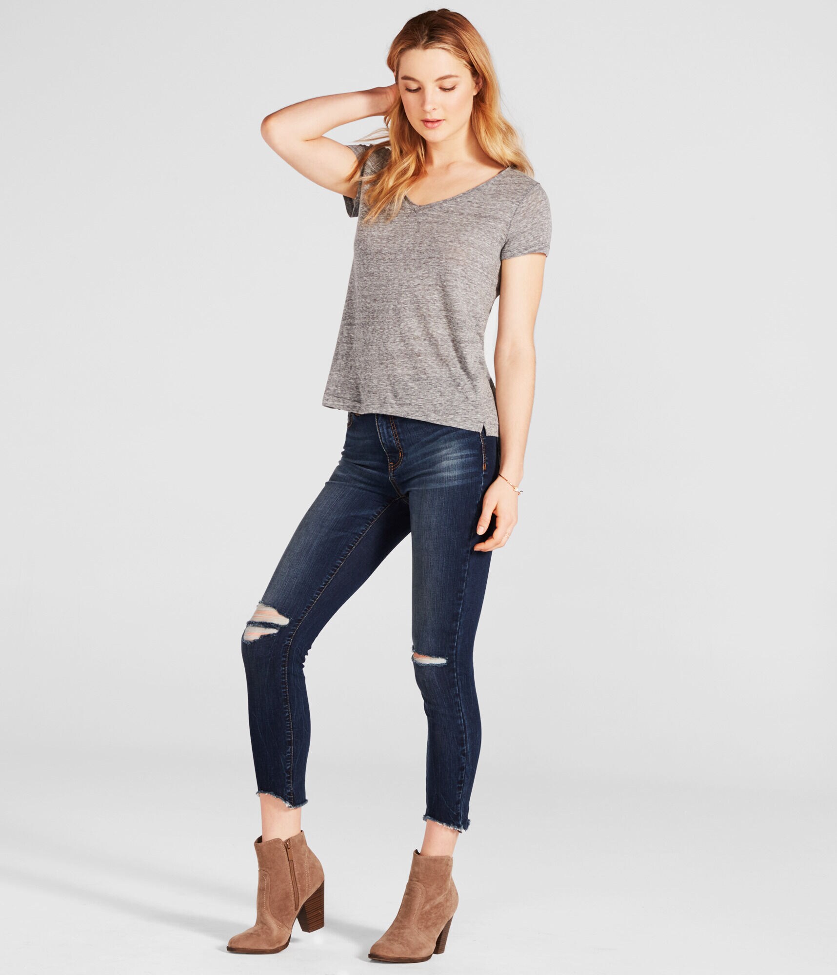 Solid Hampton V-Neck Tee