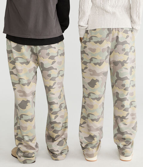 Hello Kitty | Aero Camo Straight Leg Sweatpants Hello Kitty | Aero Camo Straight Leg Sweatpants