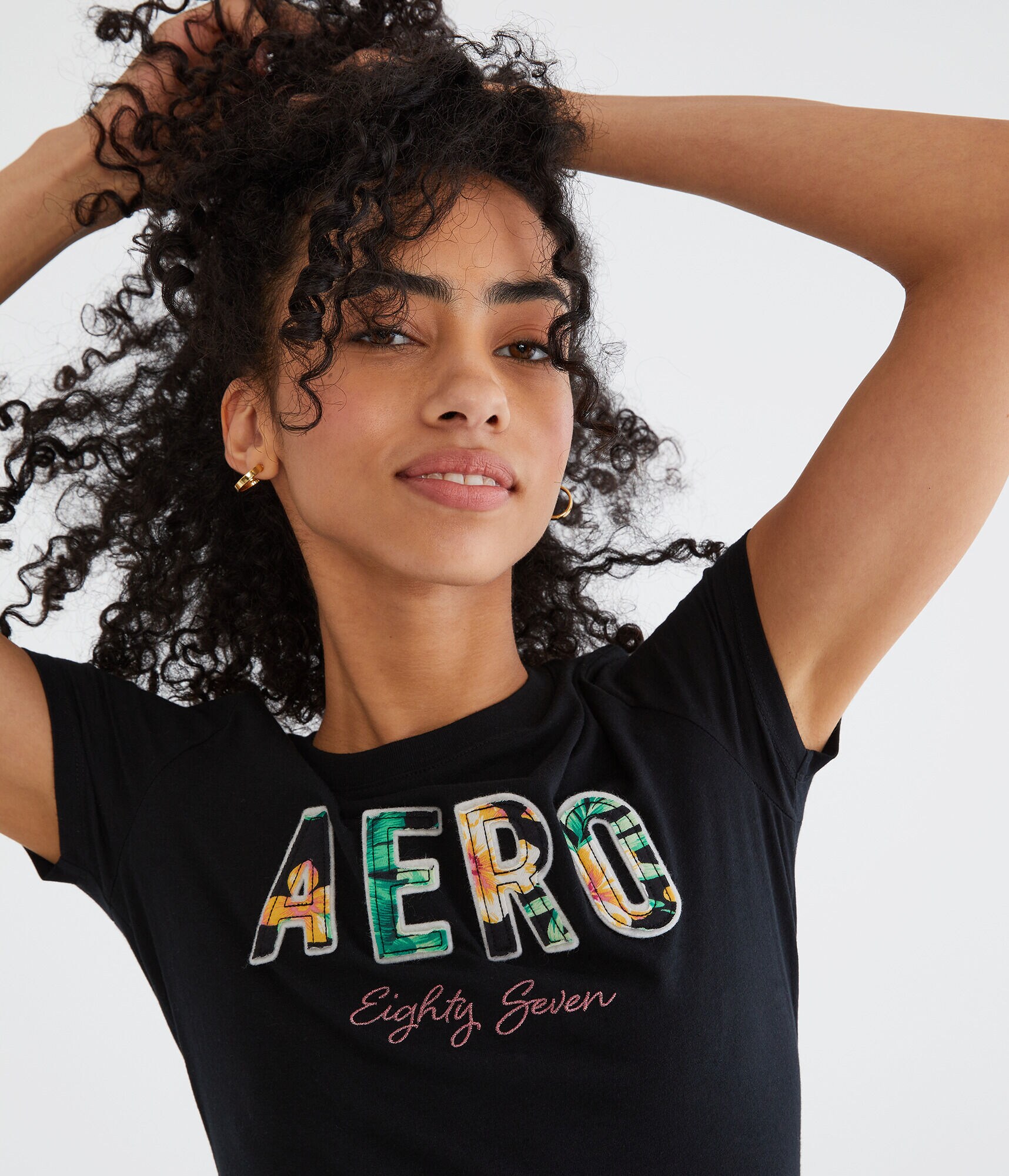 Aero Floral Fill Appliqu&eacute; Graphic Tee