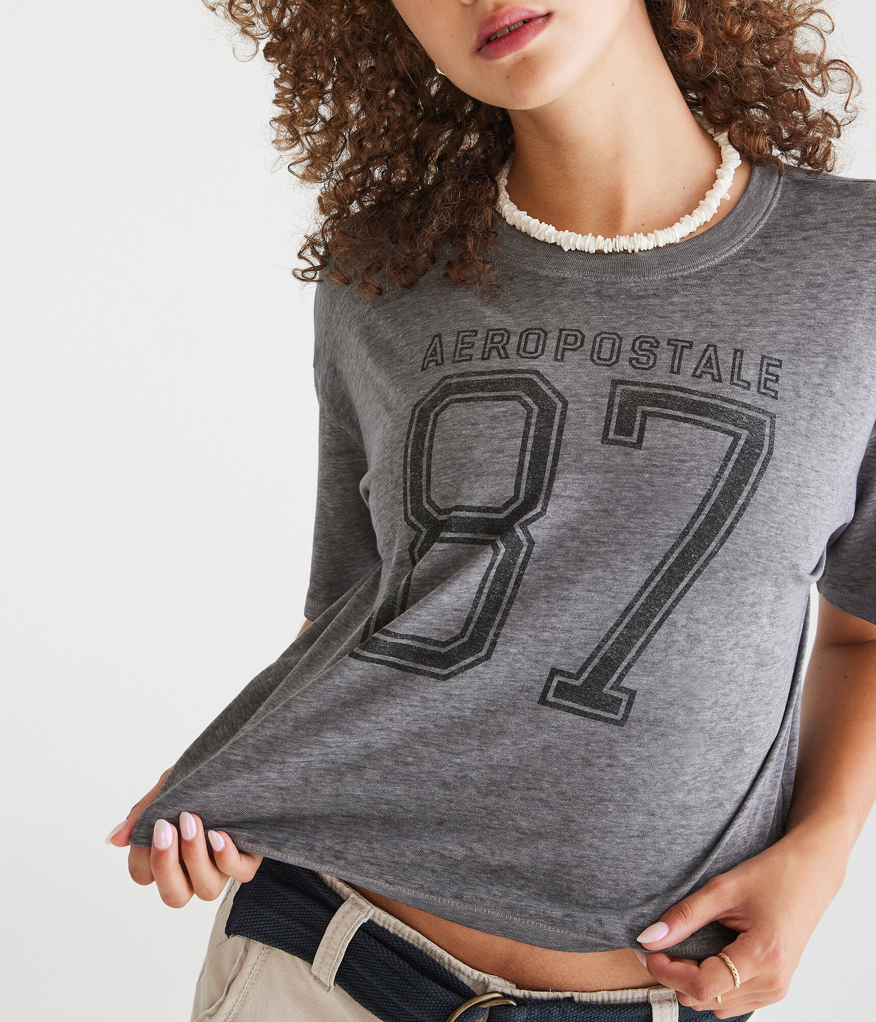 Aeropostale 87 Logo Vintage Graphic Tee