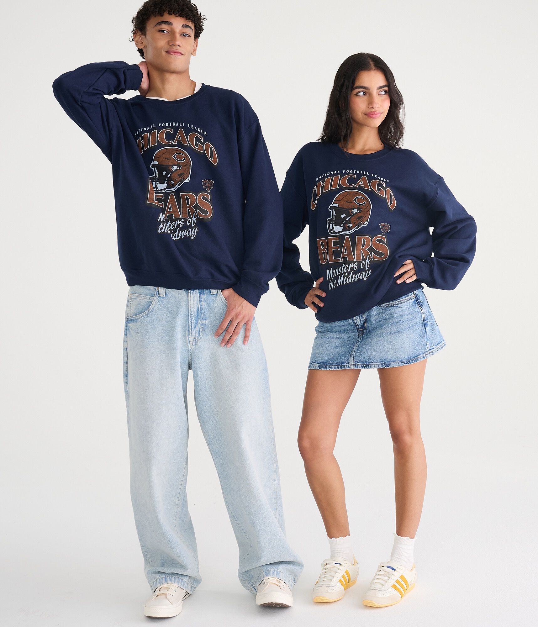 Chicago Bears Helmet Crew Sweatshirt