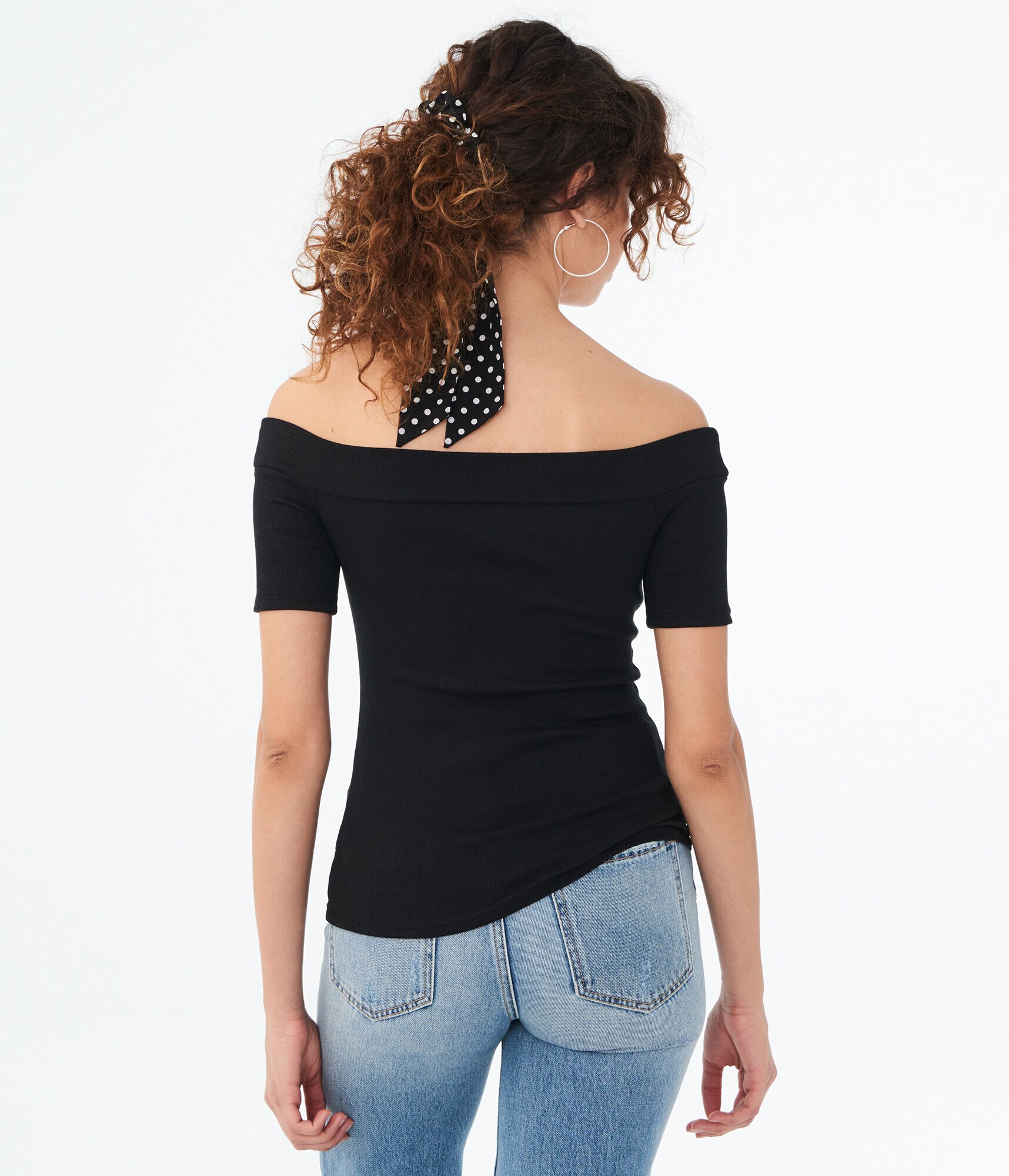 【THEAIRTOWN】Cross Off Shoulder Frill Ops THEAIRTOWN】Cross Off Shoulder Frill Ops (THEAIRTOWN