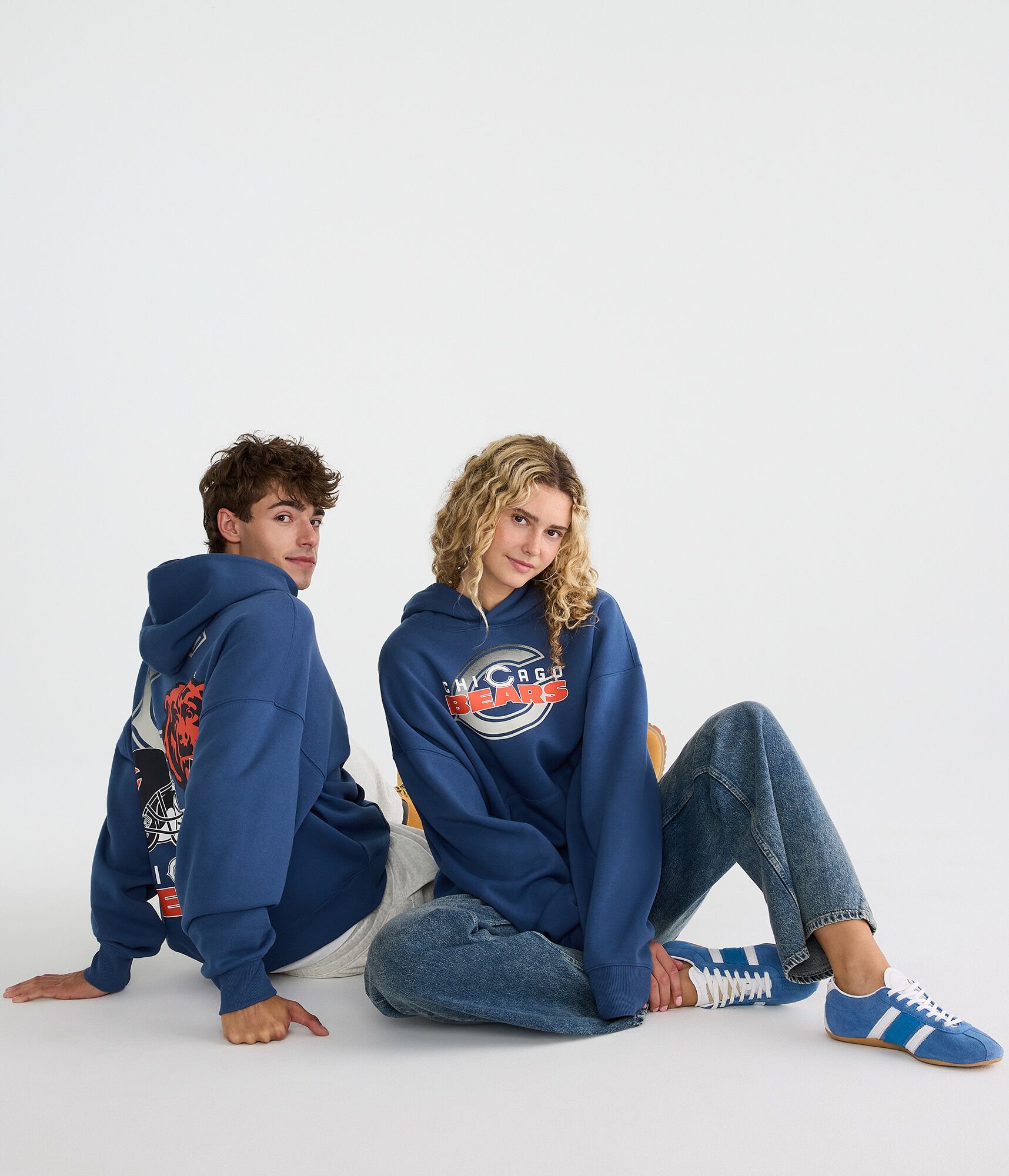 Chicago Bears Helmet Pullover Hoodie