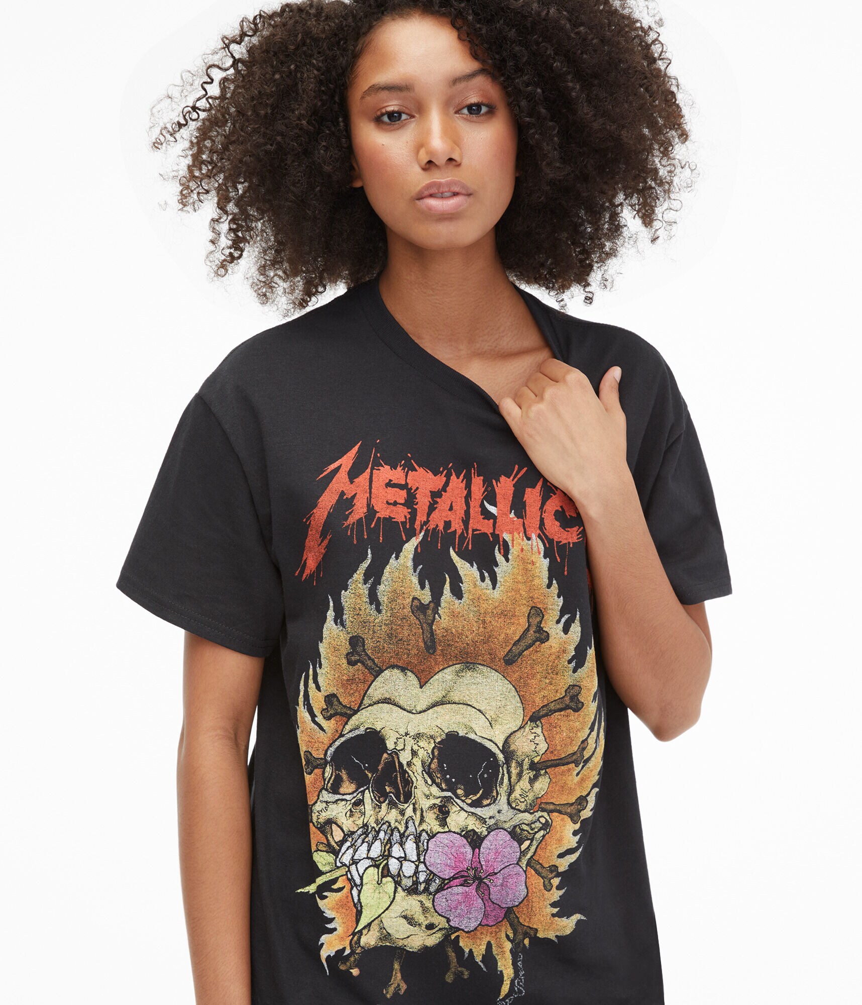 Metallica Flaming Skull Boyfriend Graphic Tee