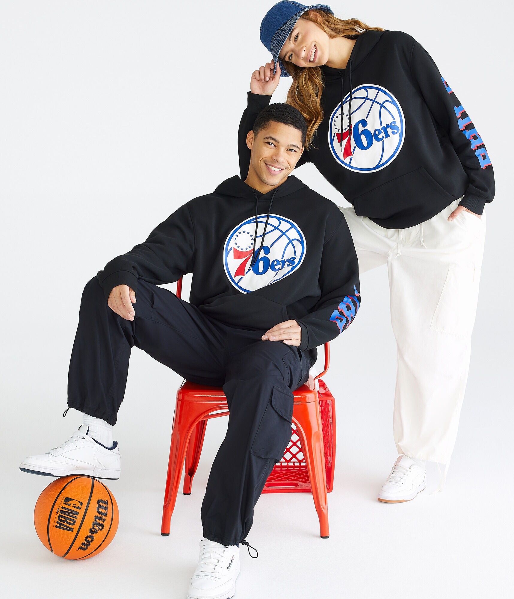 Philadelphia 76ers Pullover Hoodie