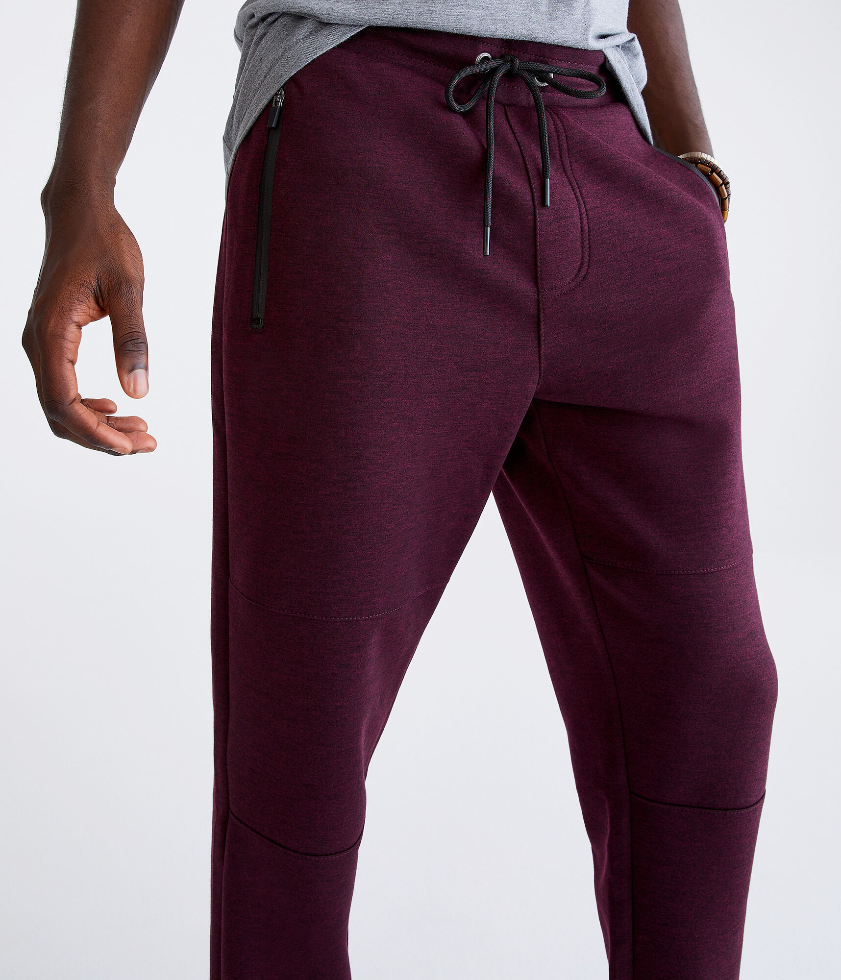 Aero MVMNT Tech Fleece Jogger Sweatpants