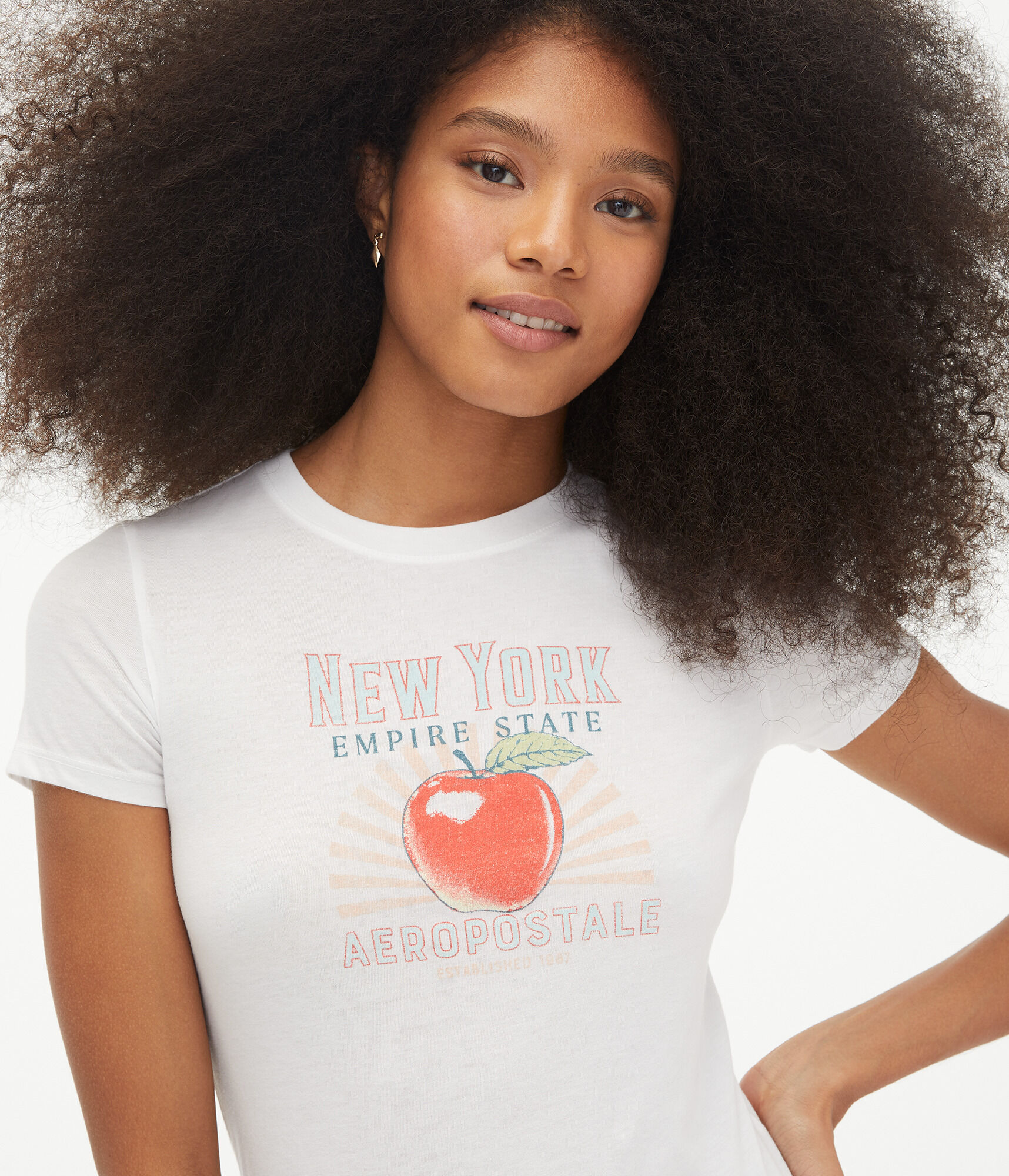 Aeropostale Empire State Apple Graphic Tee