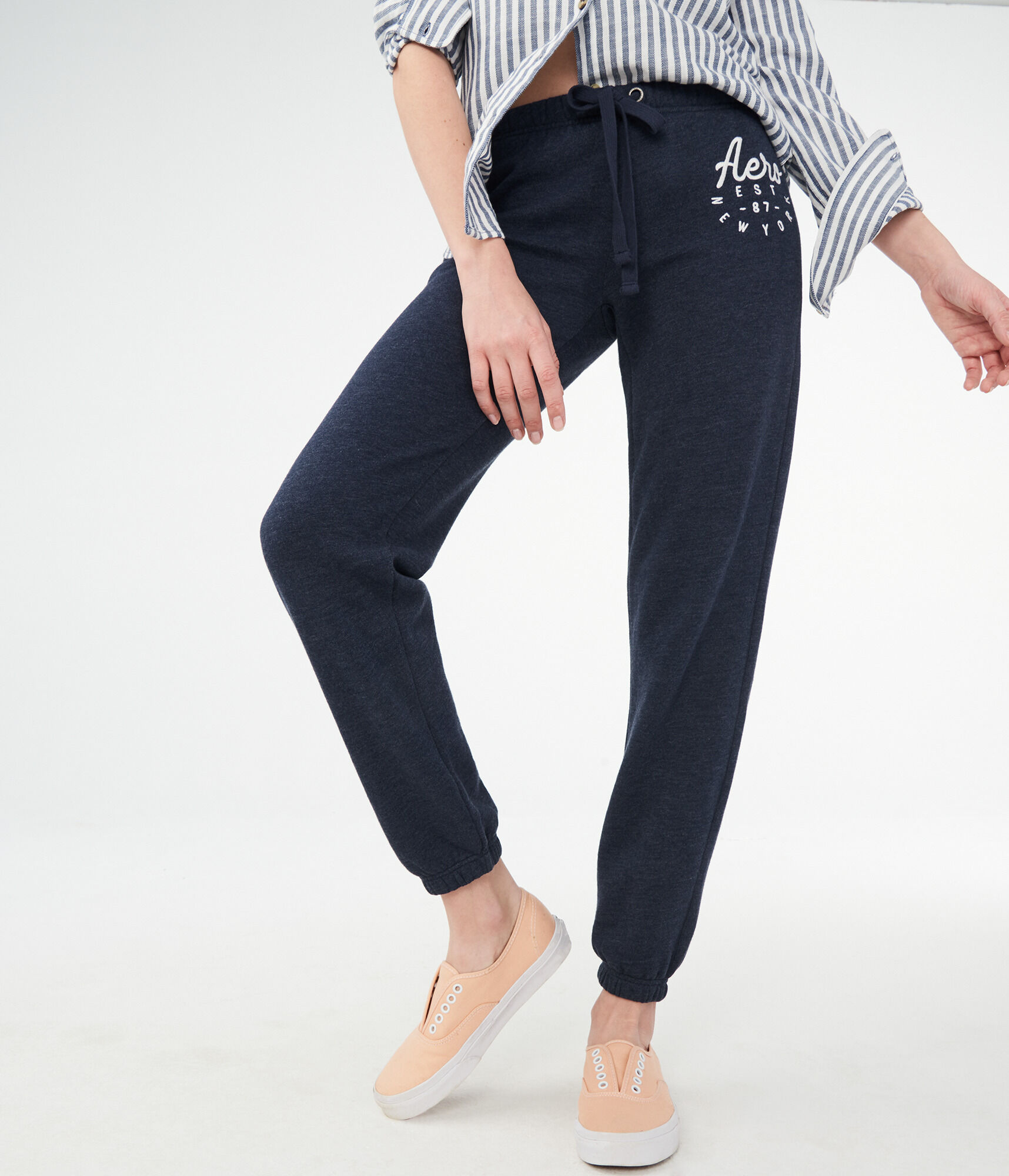 Aero Est. 87 New York Cinch Sweatpants