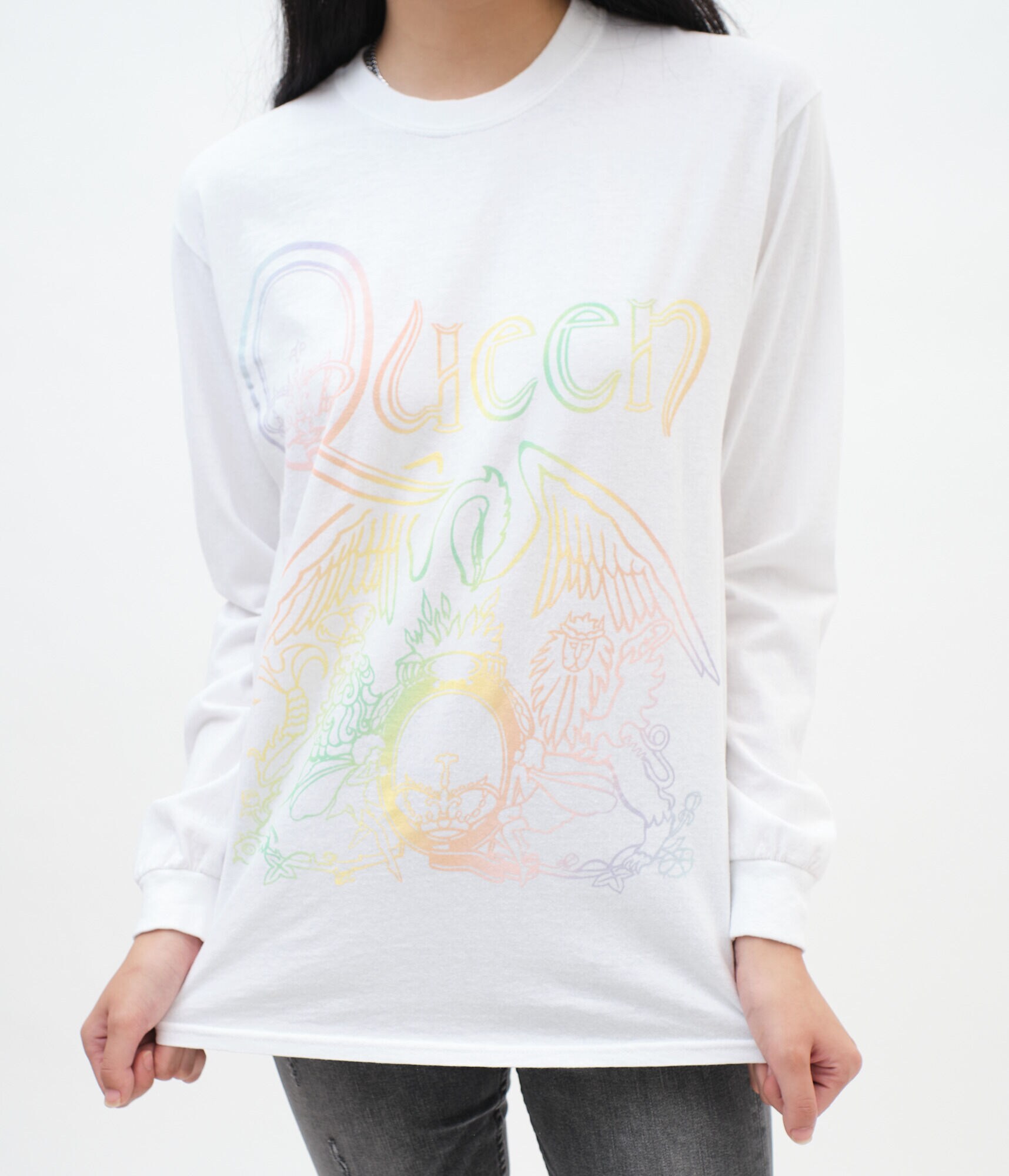 Long Sleeve Queen Ombr&eacute; Boyfriend Graphic Tee