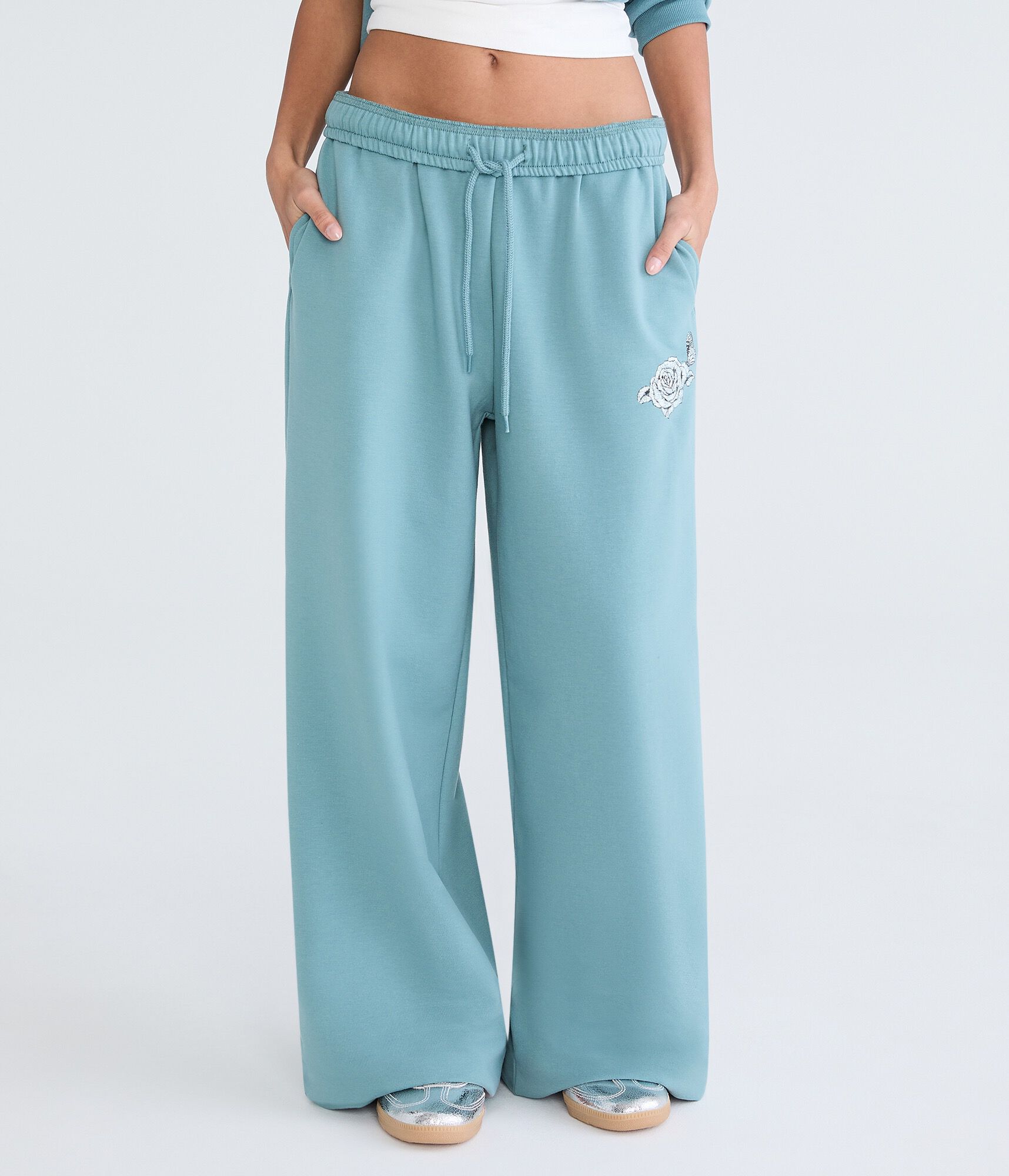 Cloud Soft Butterfly Barbed Wire High-Waisted Wide Leg Sweatpants