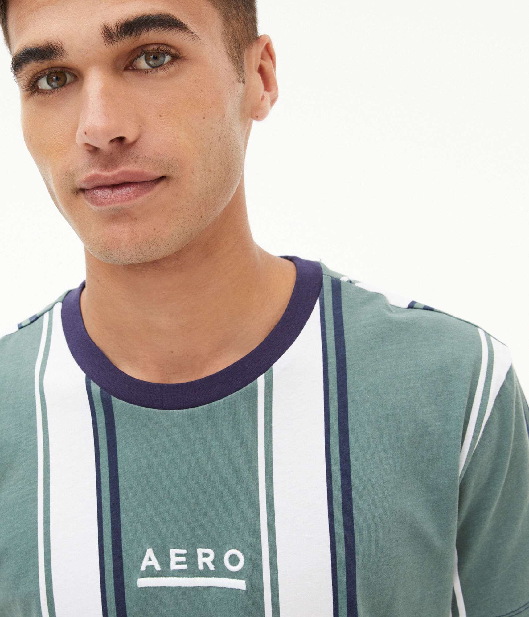 Aero Vertical Stripe Curved Hem Graphic Tee