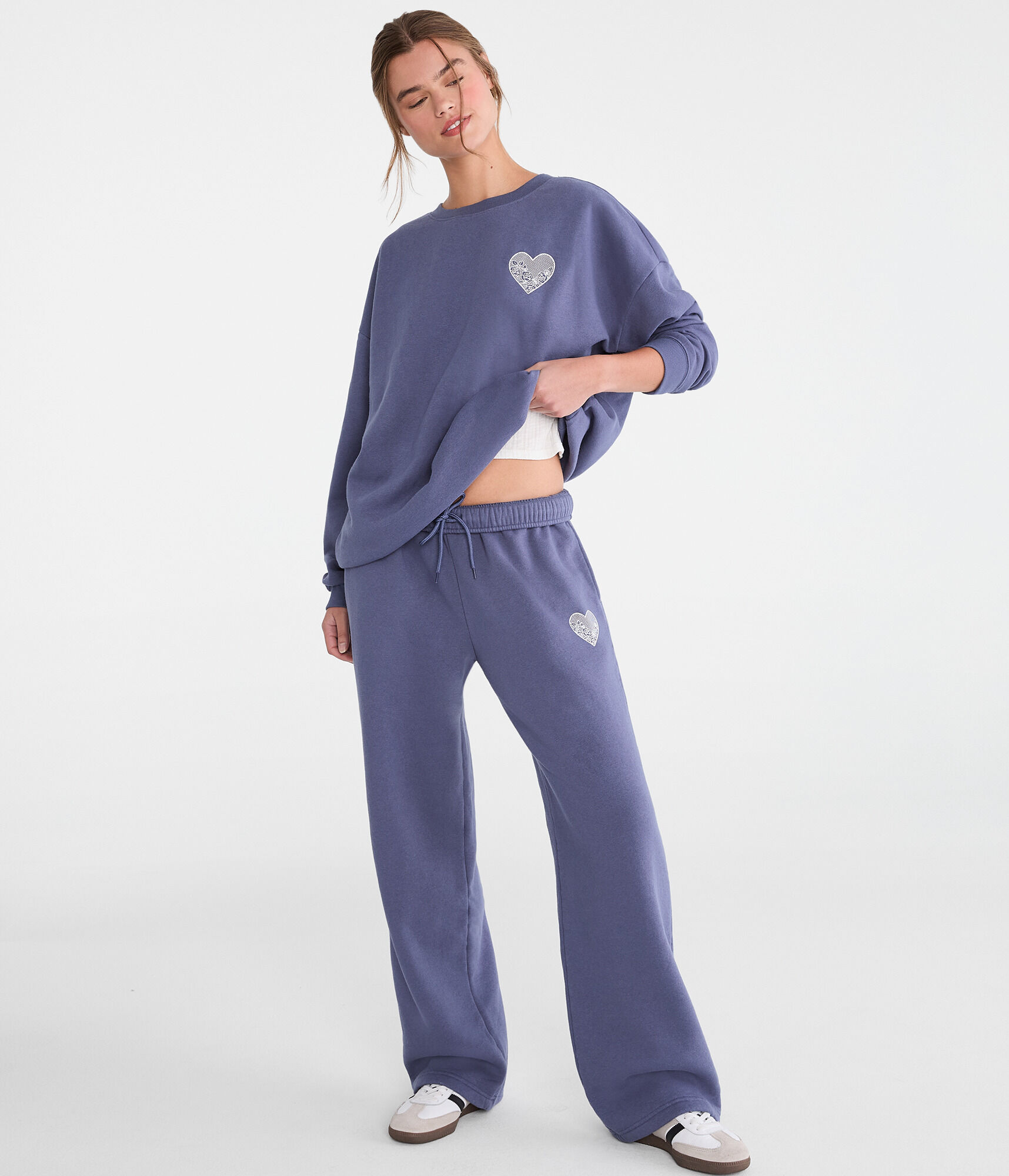 Cloud Soft Lace Heart Crew Sweatshirt