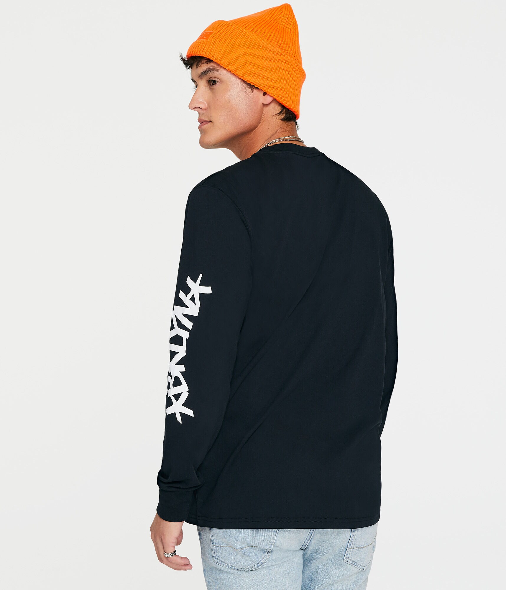 Long Sleeve Brooklyn Nets Graphic Tee