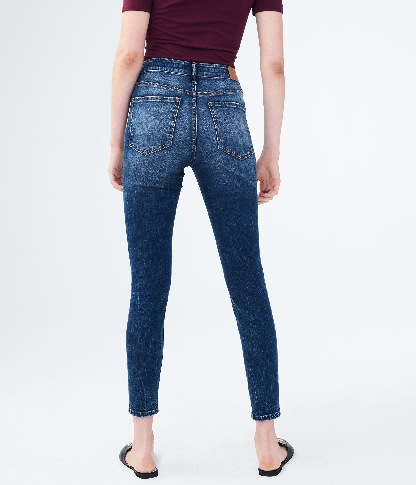 Seriously Stretchy Super High-Waisted Ankle Jegging