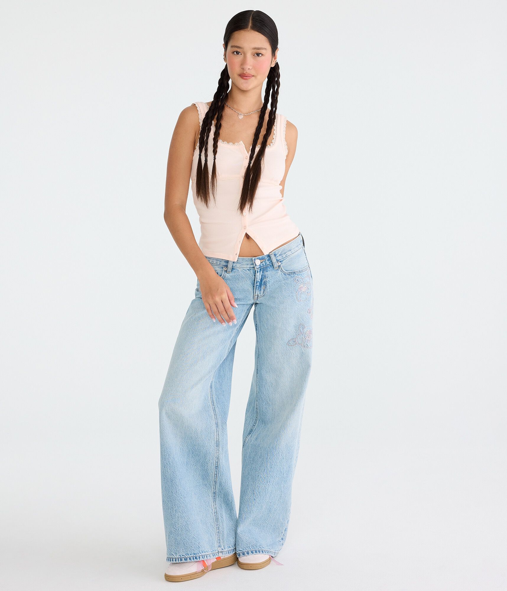 Super Low-Rise Ultra Wide Leg Embroidered Flowers Jean