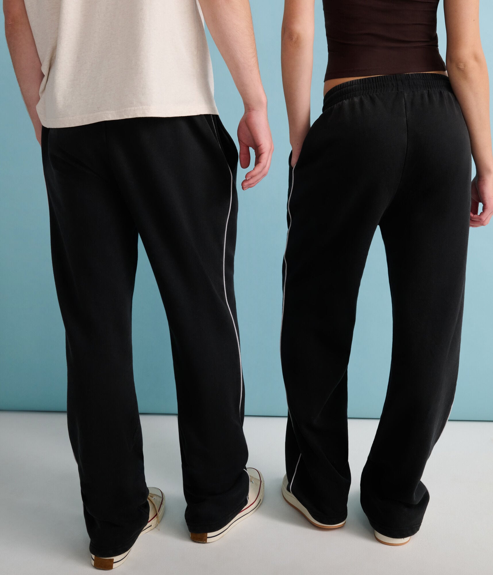 Peanuts® | Aéropostale Western Snoopy Cactus Straight Leg Sweatpants
