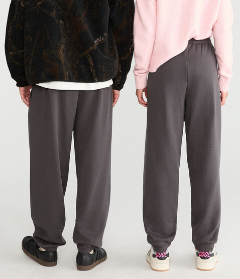 Hello Kitty | Aero Tonal Teddy Jogger Sweatpants Hello Kitty | Aero Tonal Teddy Jogger Sweatpants