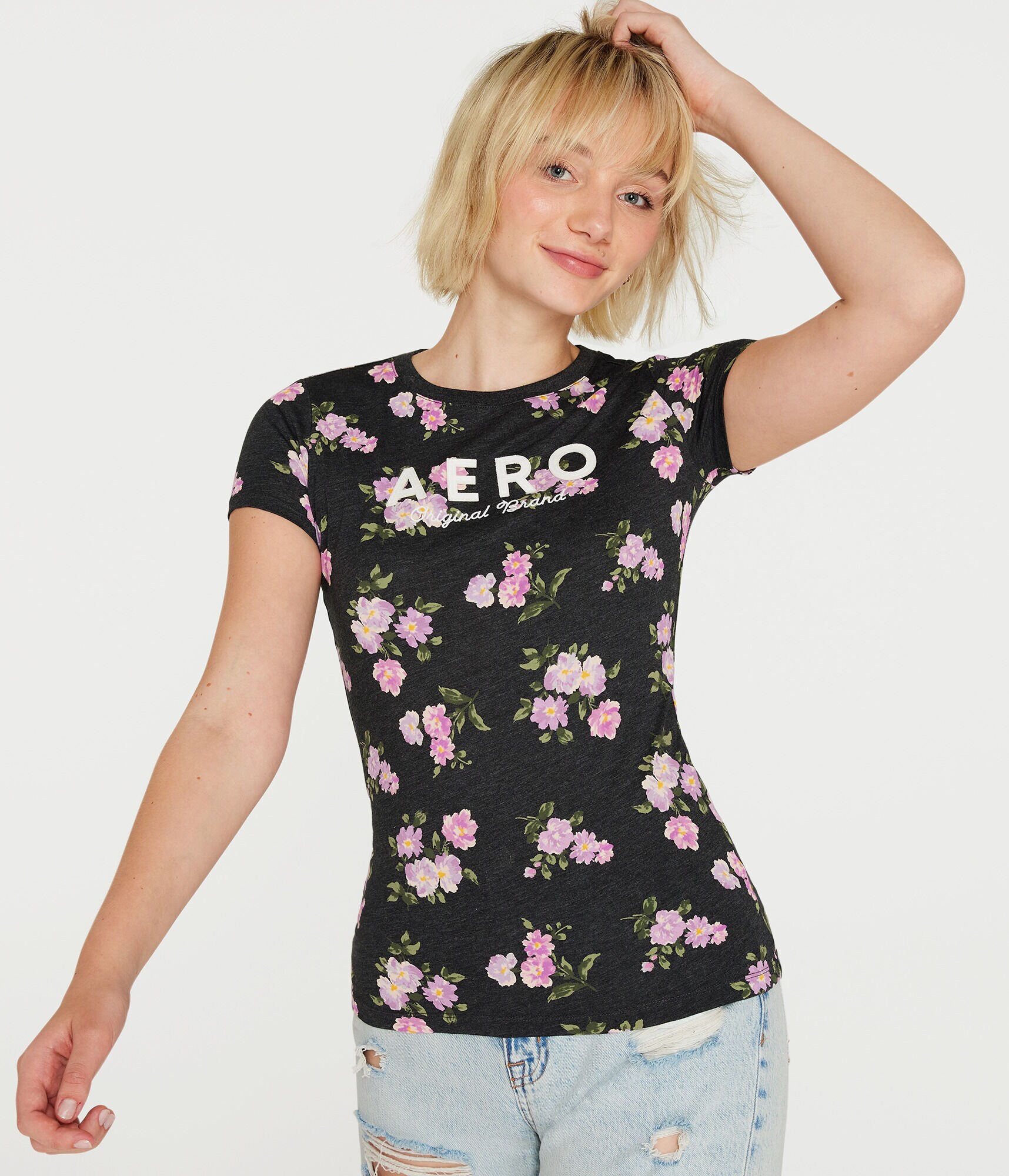 Aero Original Brand Floral Appliqu&eacute; Graphic Tee